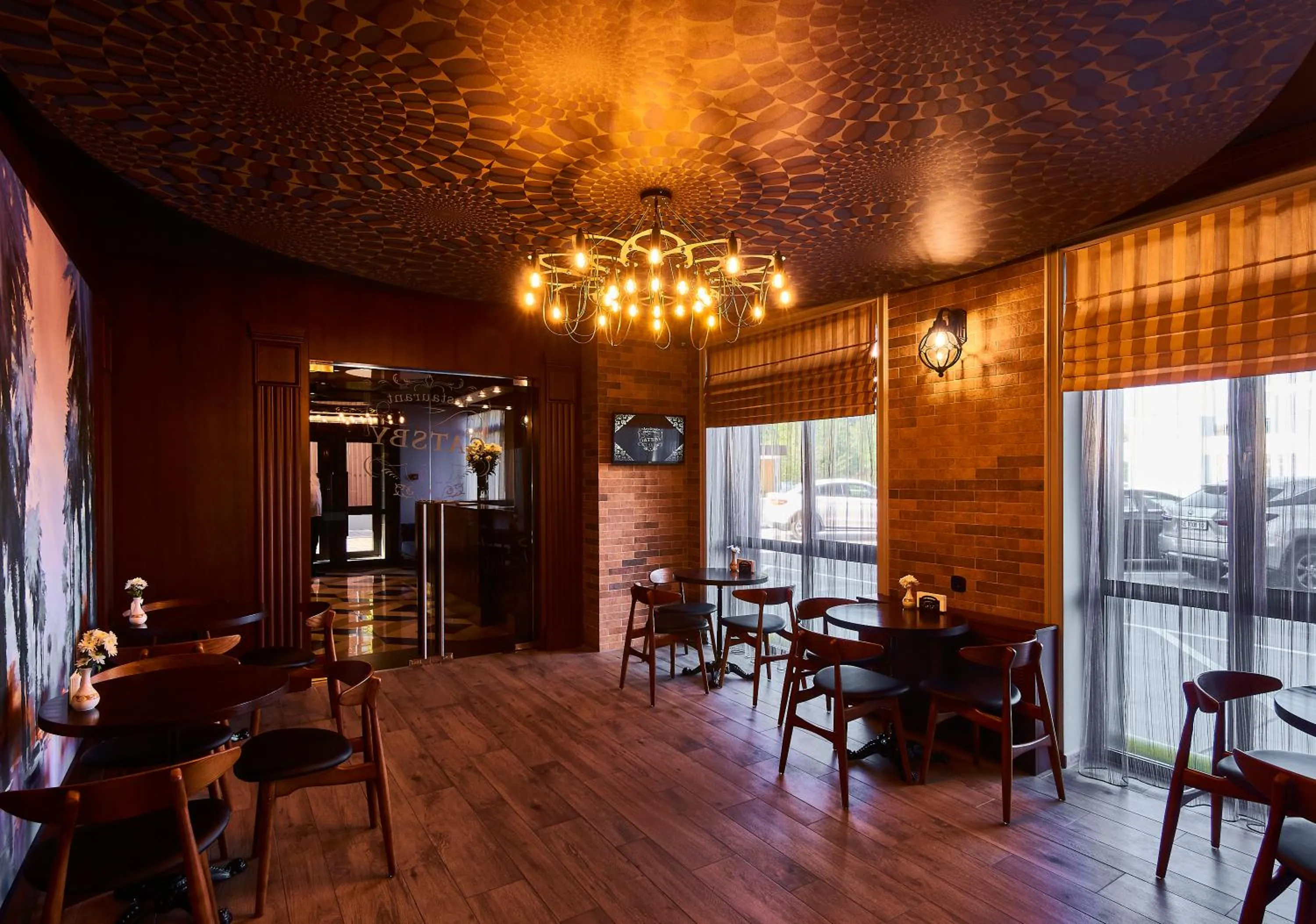 Restaurant/places to eat in Light Hotel