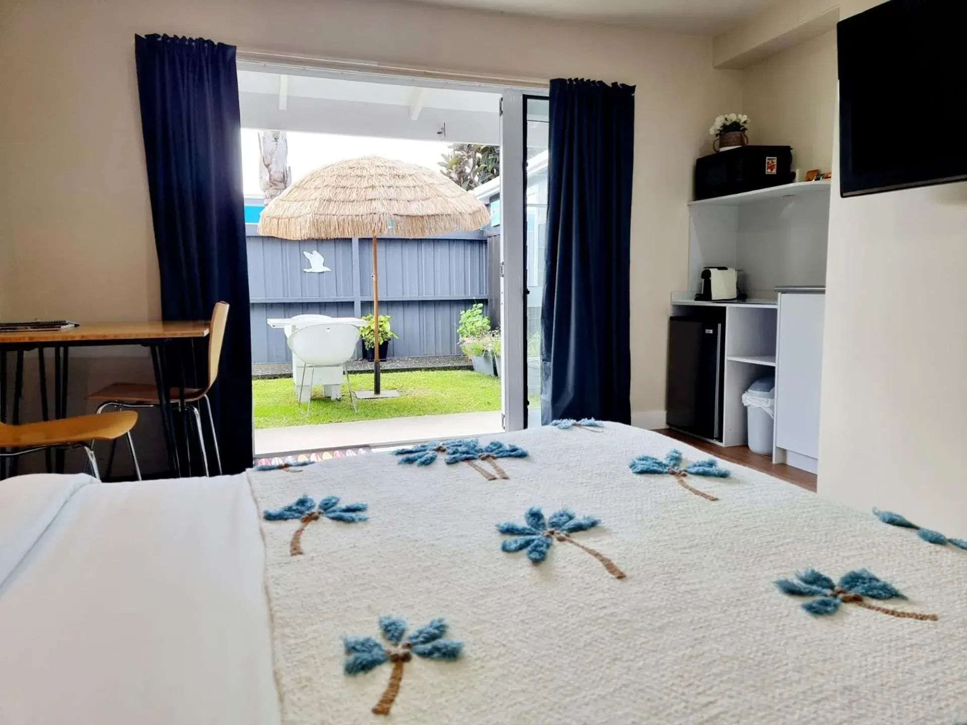 Queen Studio in Southpacific Motel Queen Studio in Southpacific Motel