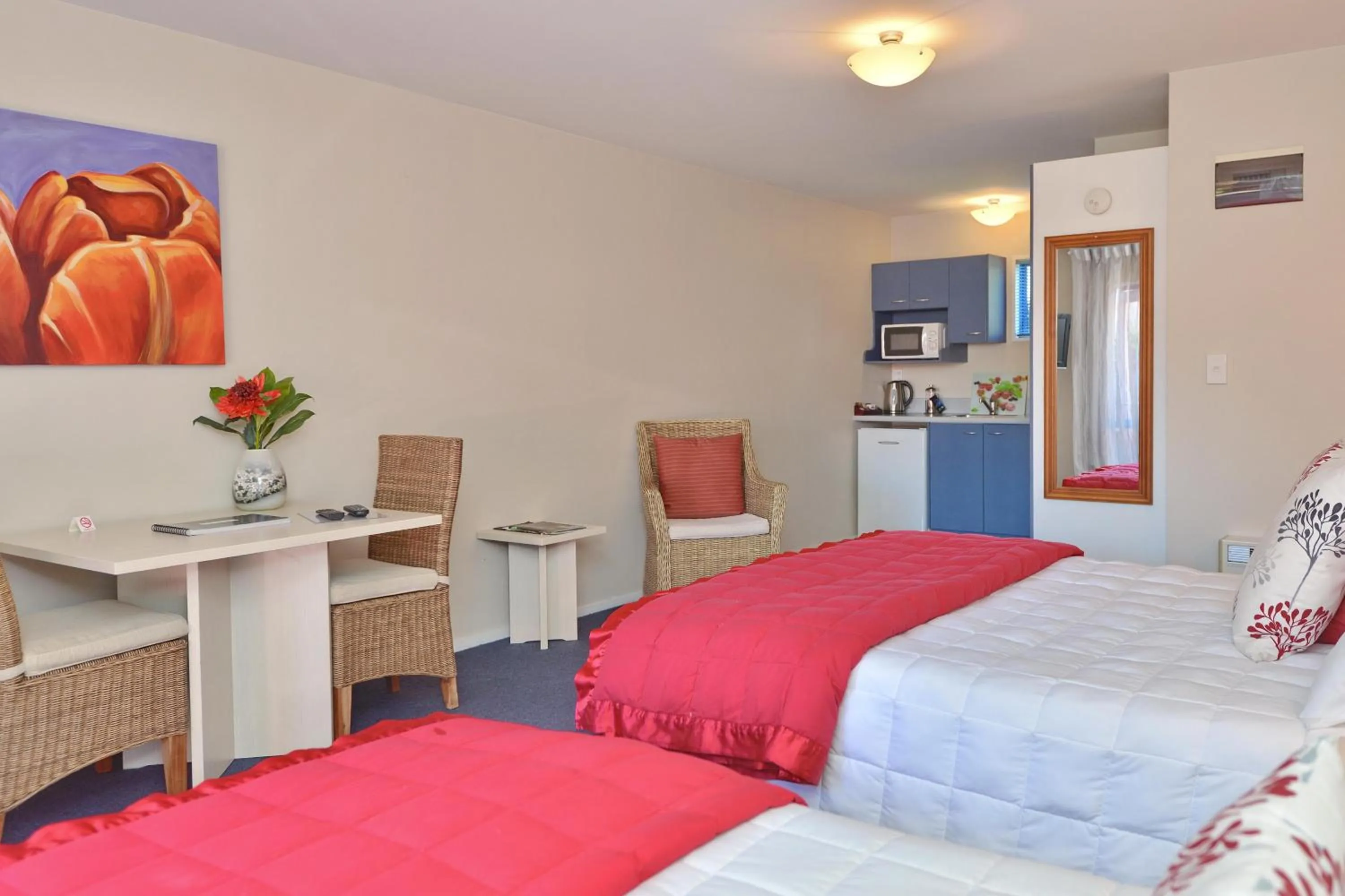 Bed in Addington Court Motel