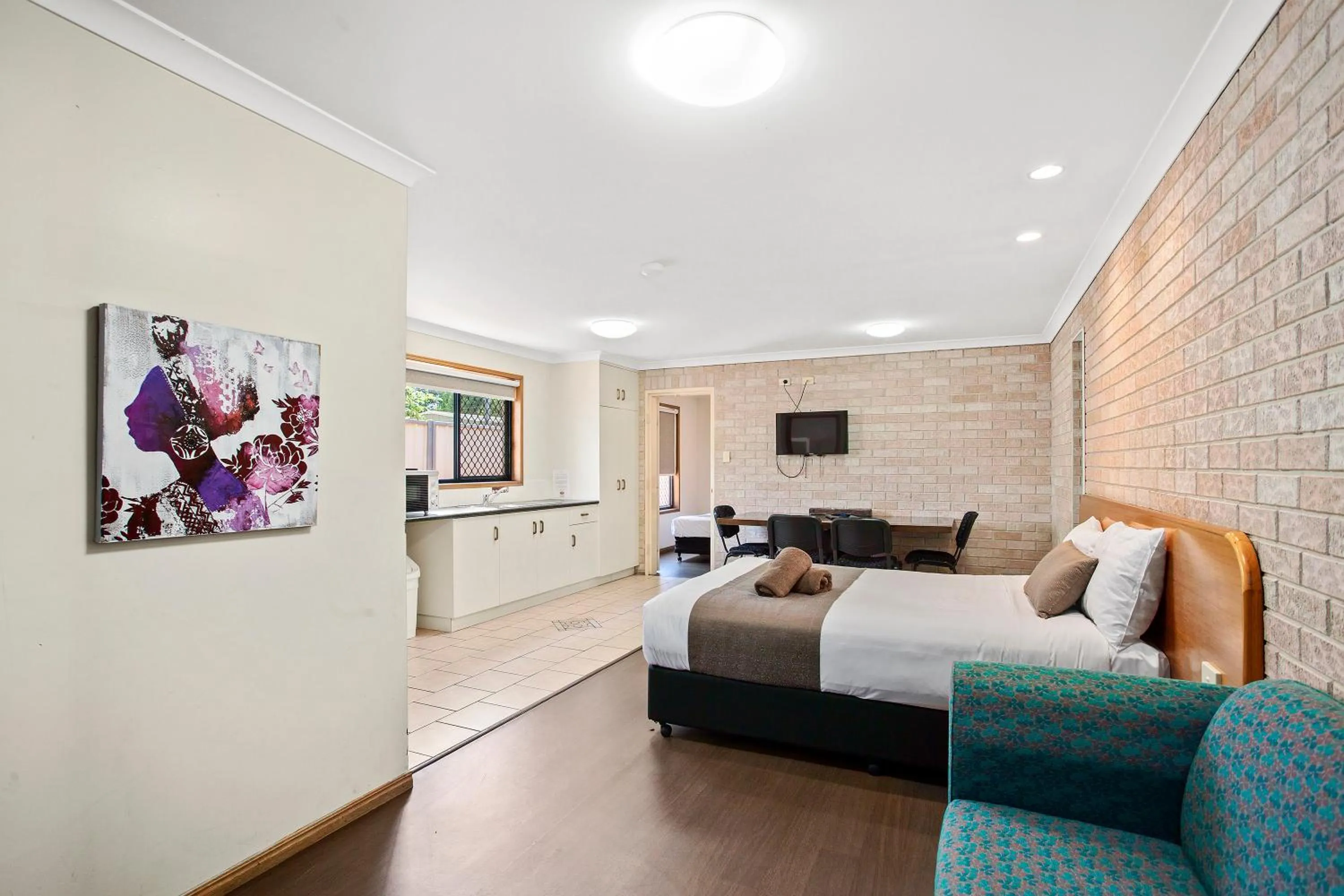 Clifford Gardens Motor Inn