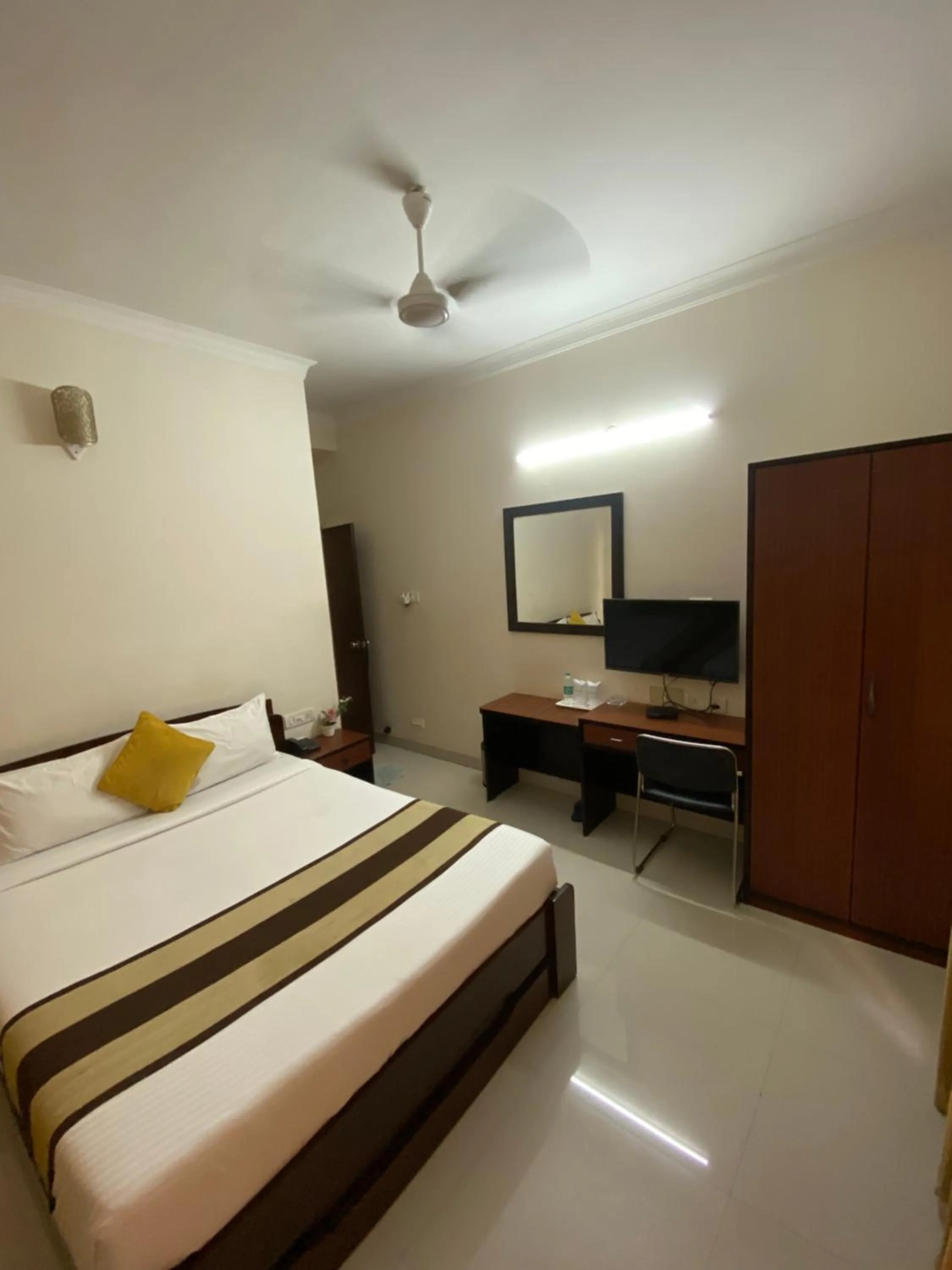 Bedroom, Bed in Krishna Kunja " A Quiet & Peaceful Stay "