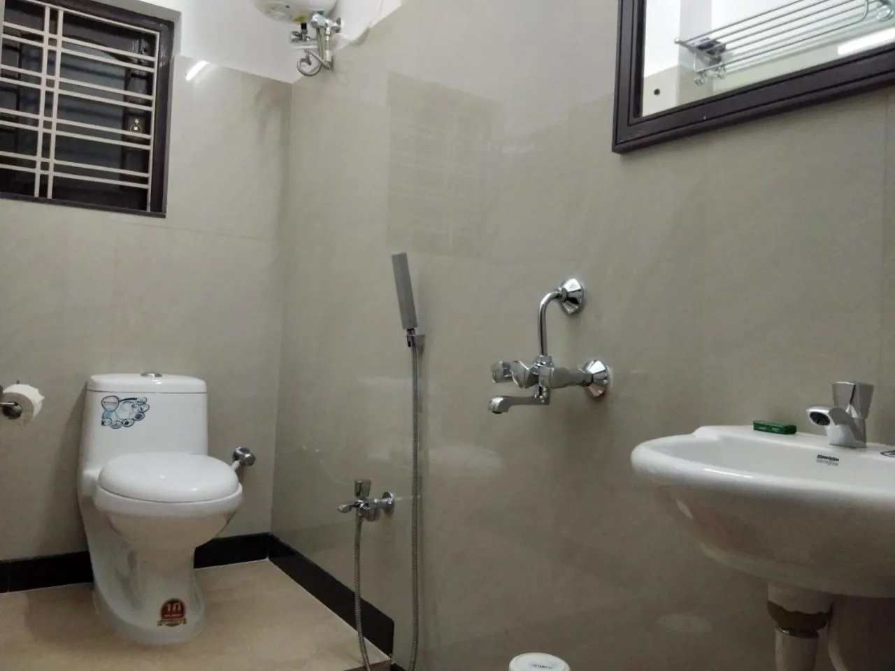 Bathroom in Krishna Kunja " A Quiet & Peaceful Stay "