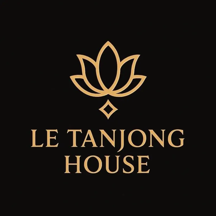 Le Tanjong House