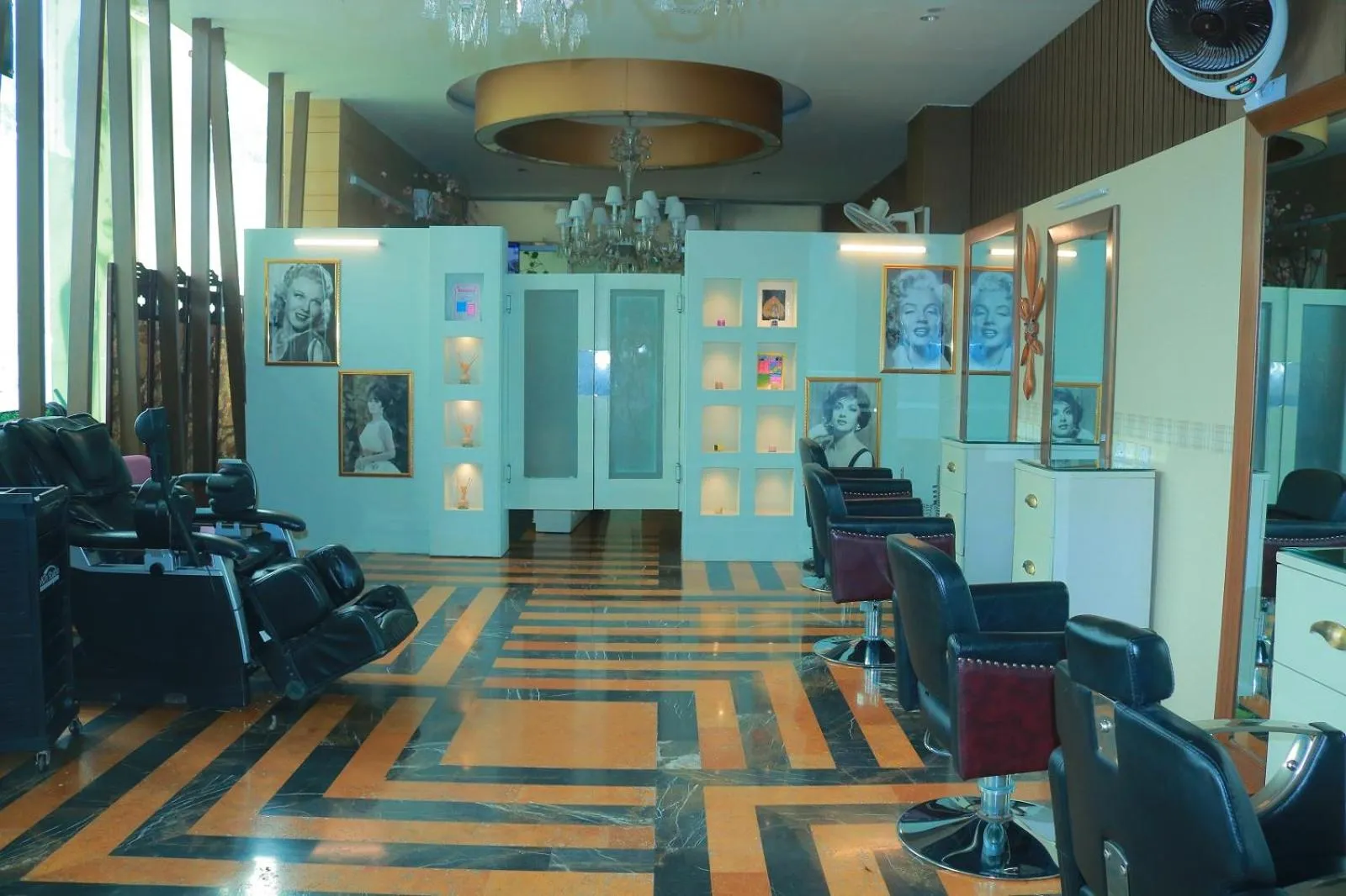 Sauna in Safari Club 1