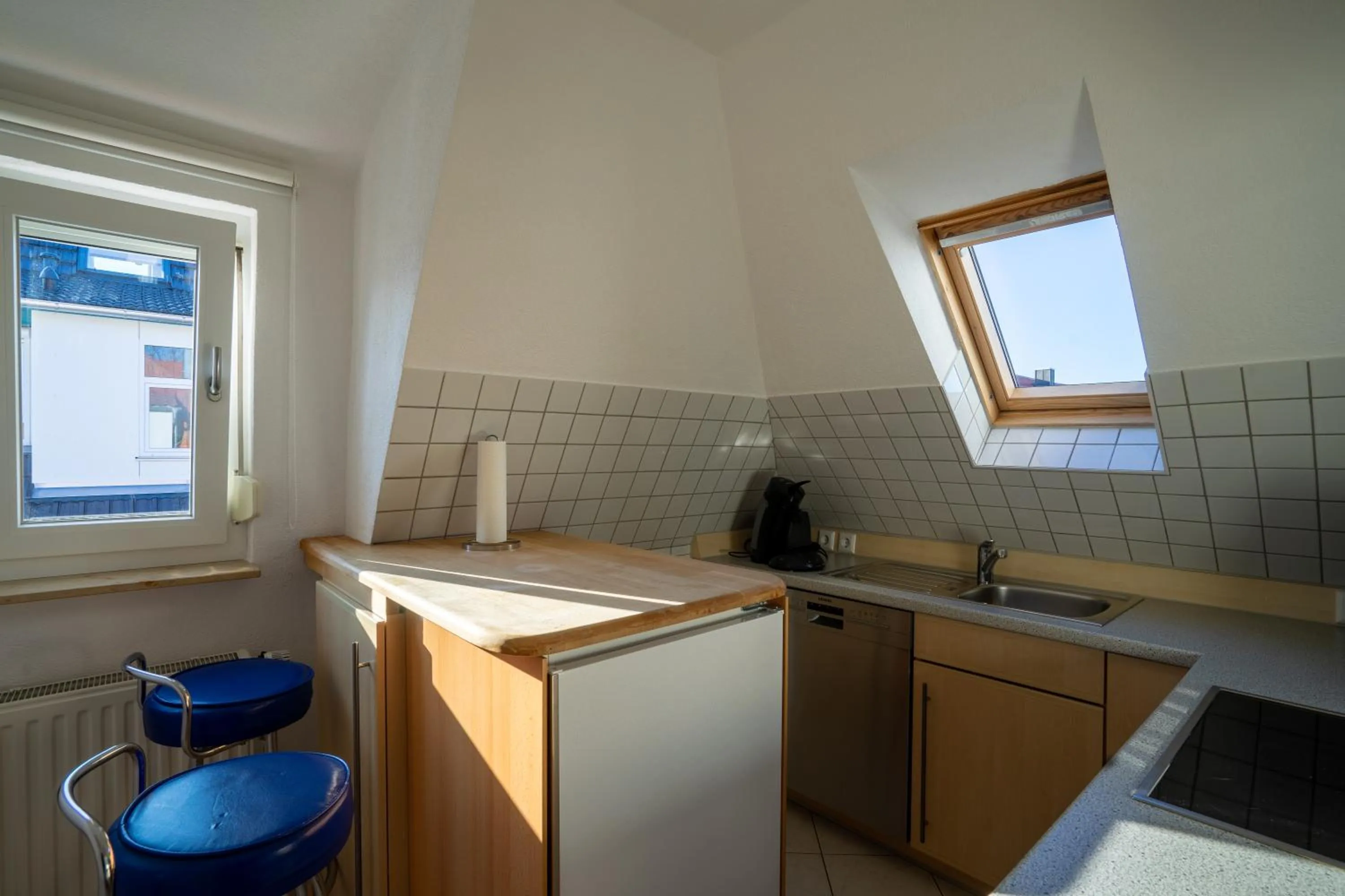 Kitchen or kitchenette, Kitchen/Kitchenette in Fewo Reutlingen Heinestrasse OG