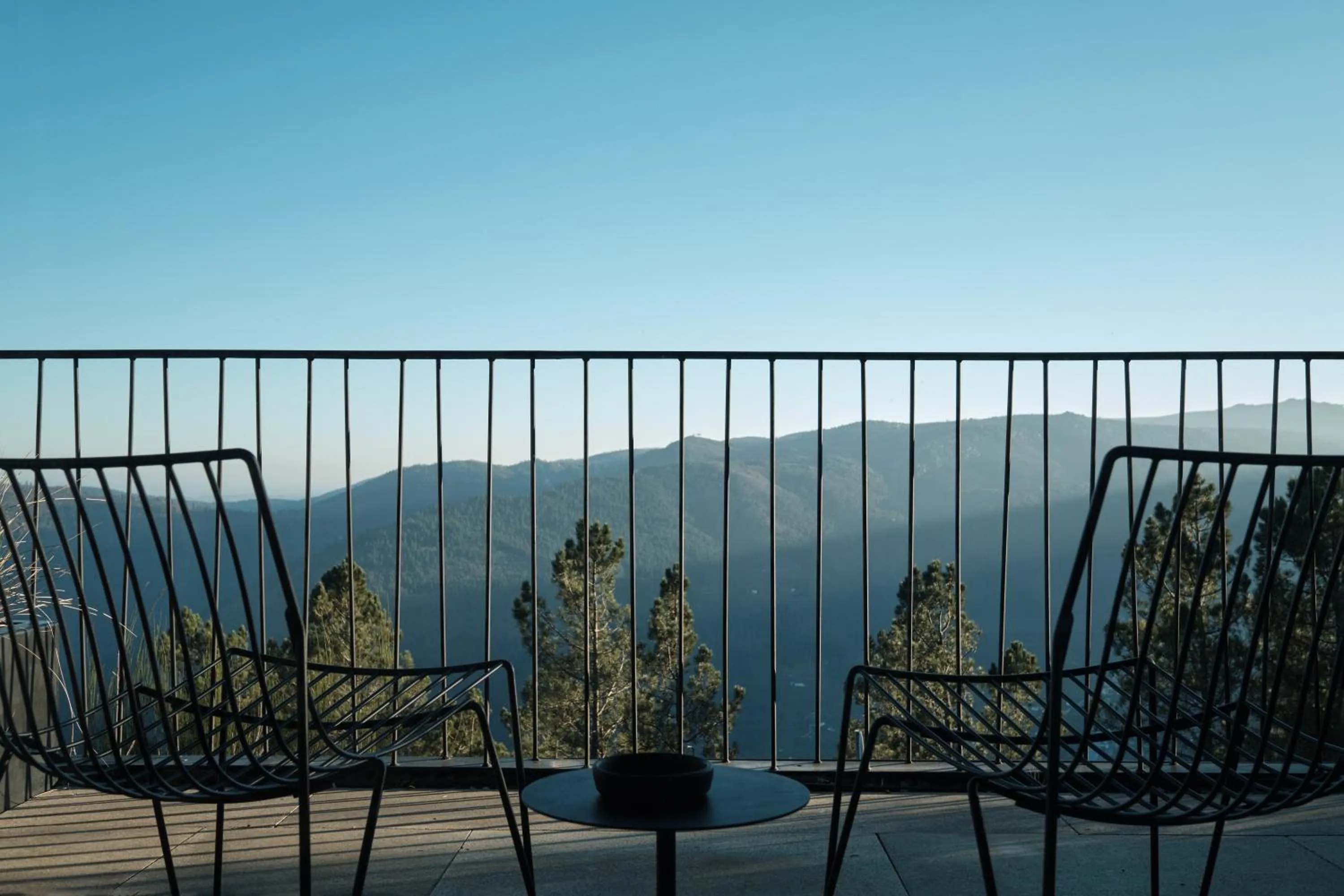 Mountain view in Casa de São Lourenço - Burel Panorama Hotel - member of Relais & Châteaux