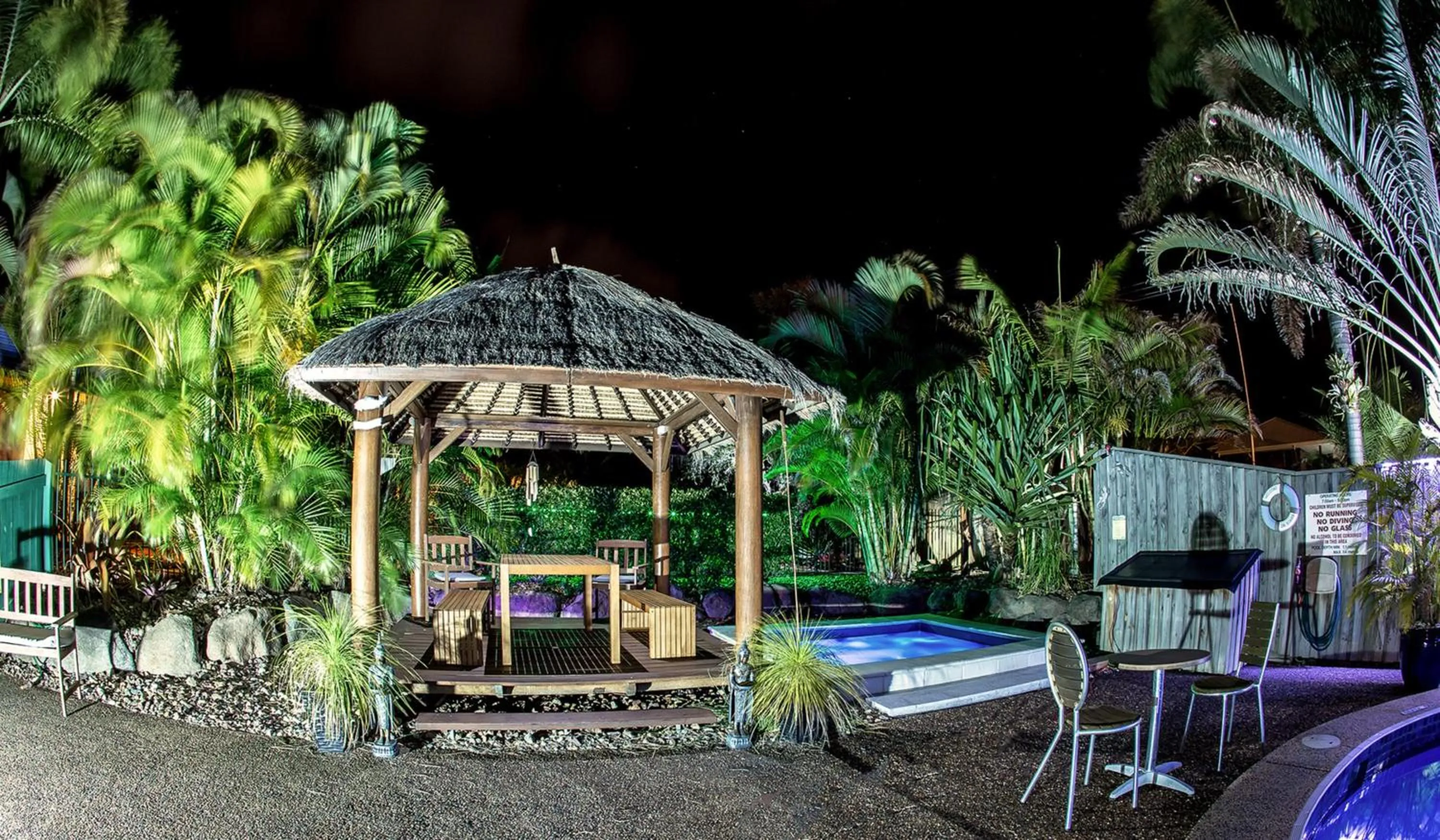 Hot Tub in Pialba Motor Inn