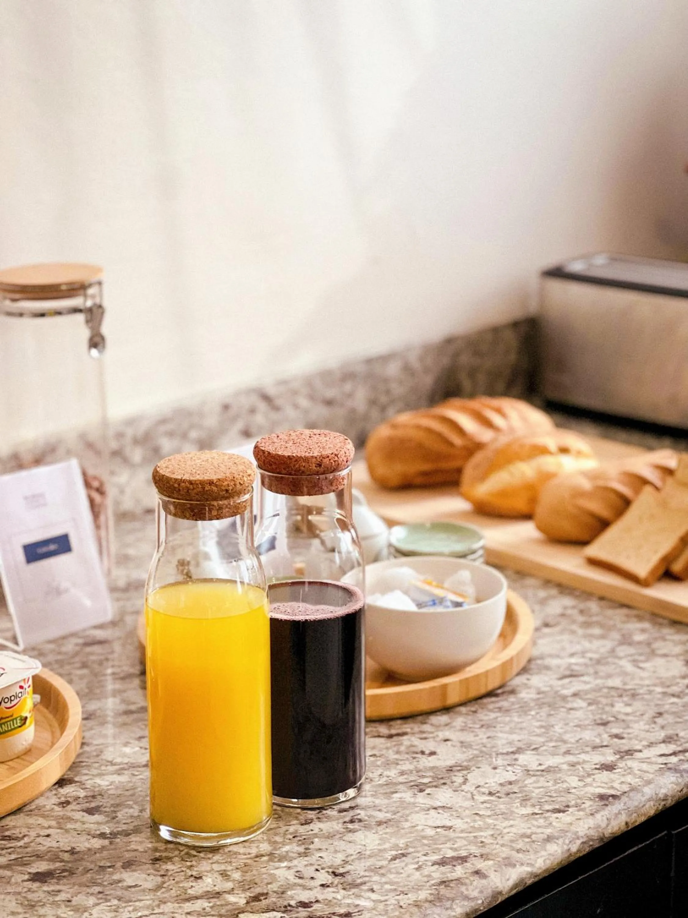 Restaurant/places to eat in Résidences Les Hauts de l'Indenié