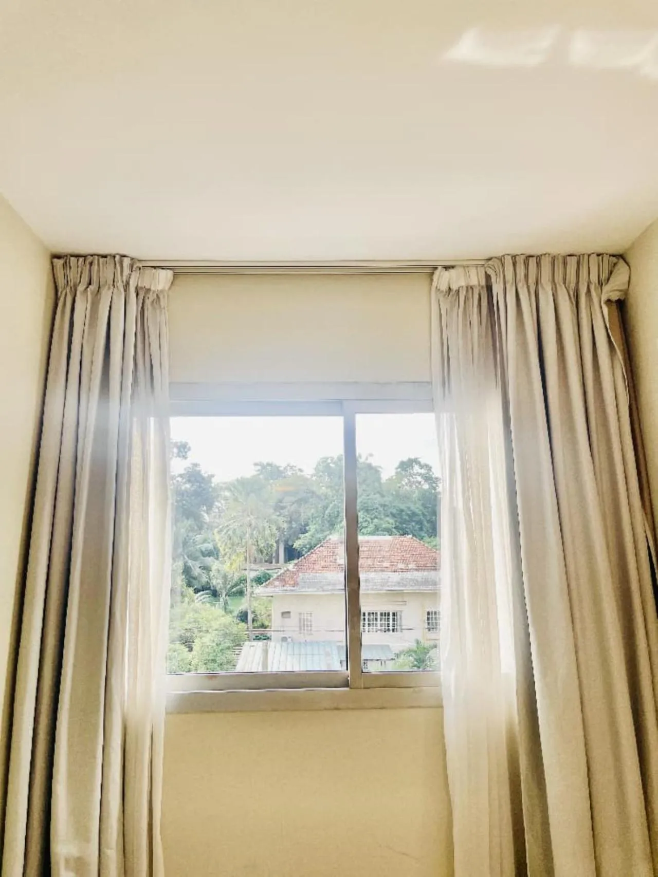 Day in Résidences Les Hauts de l'Indenié