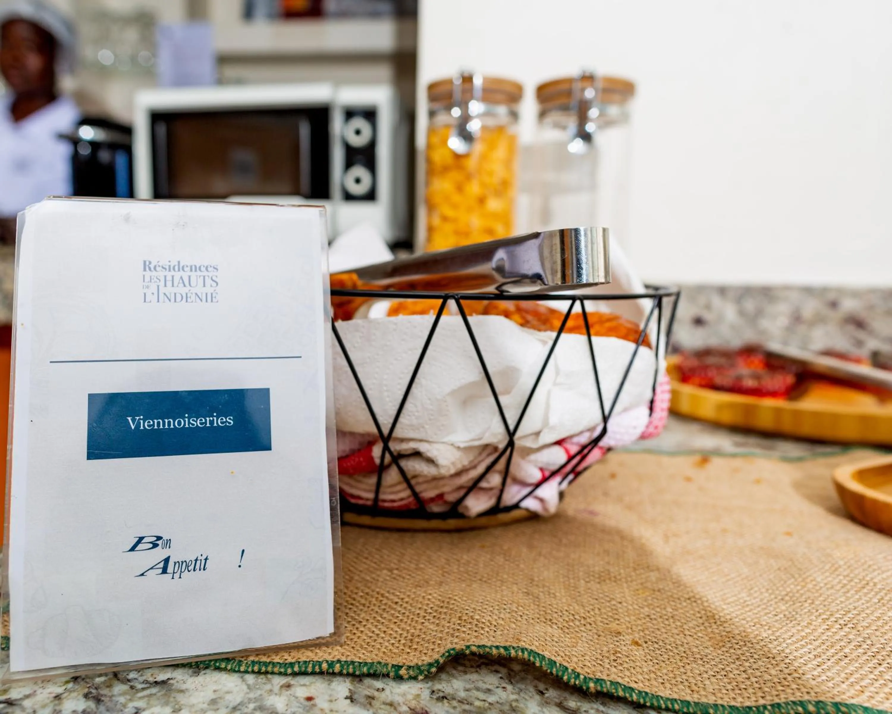 Restaurant/places to eat in Résidences Les Hauts de l'Indenié