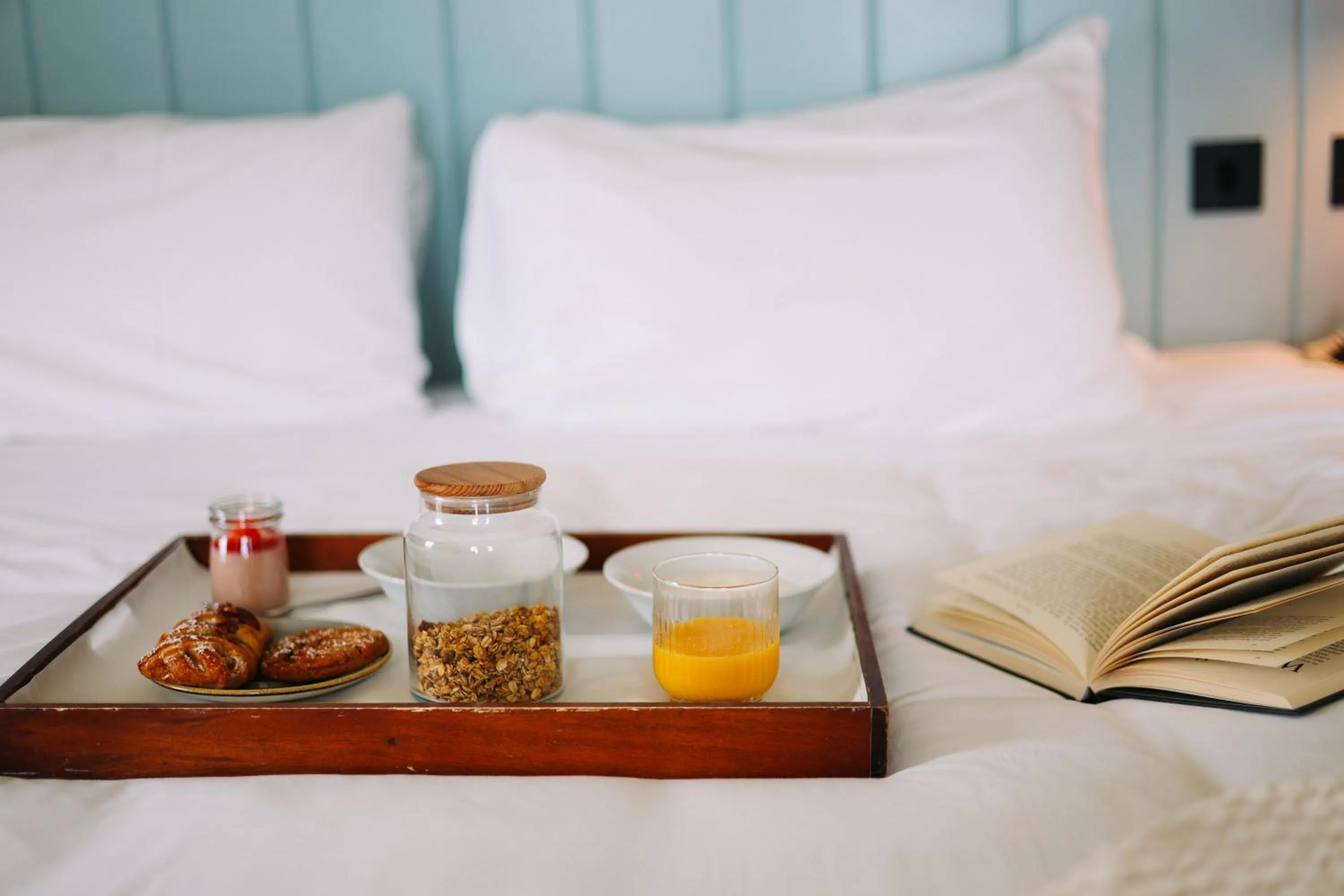 Bed in Hodson Bay Hotel