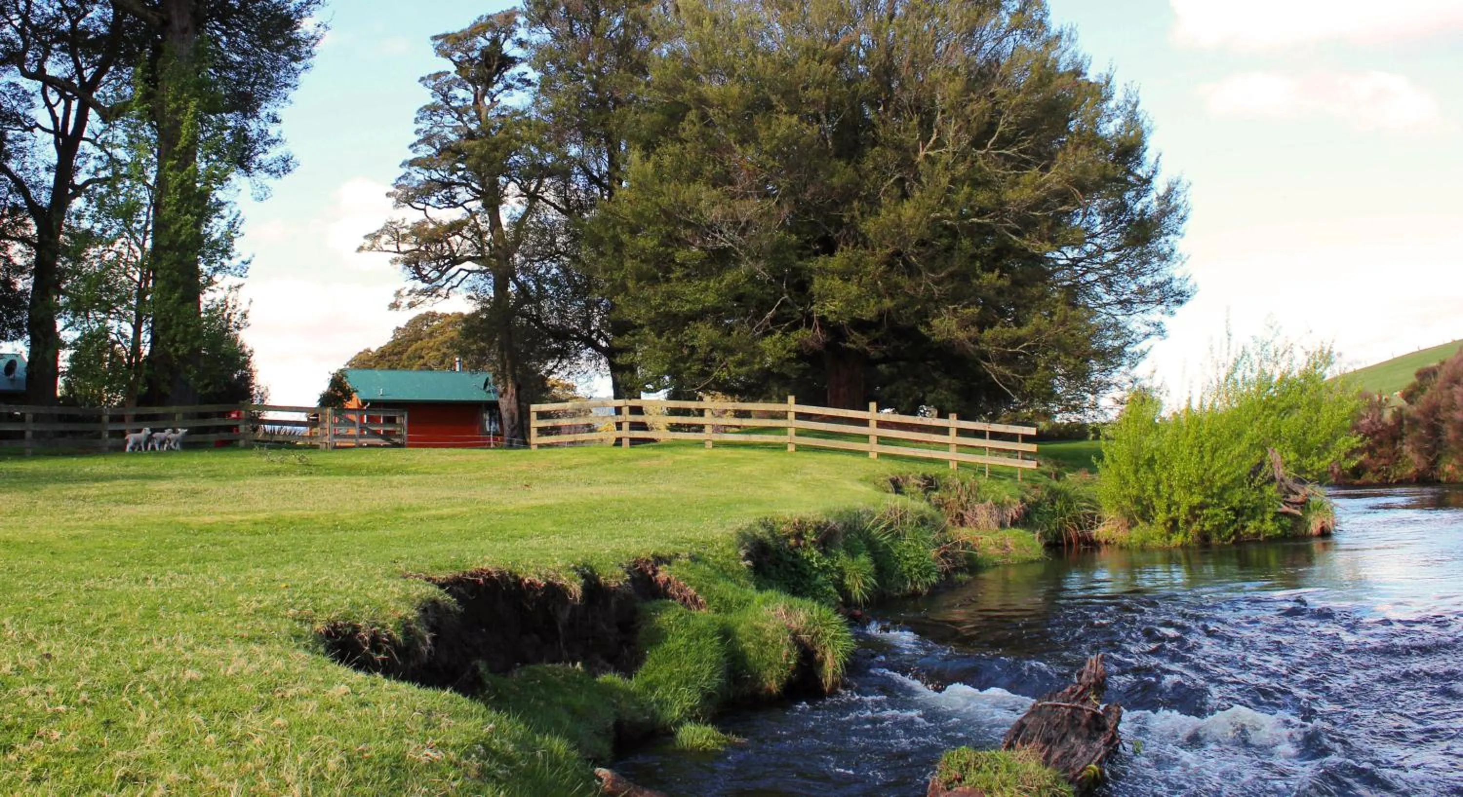 Facade/entrance in The River Lodge