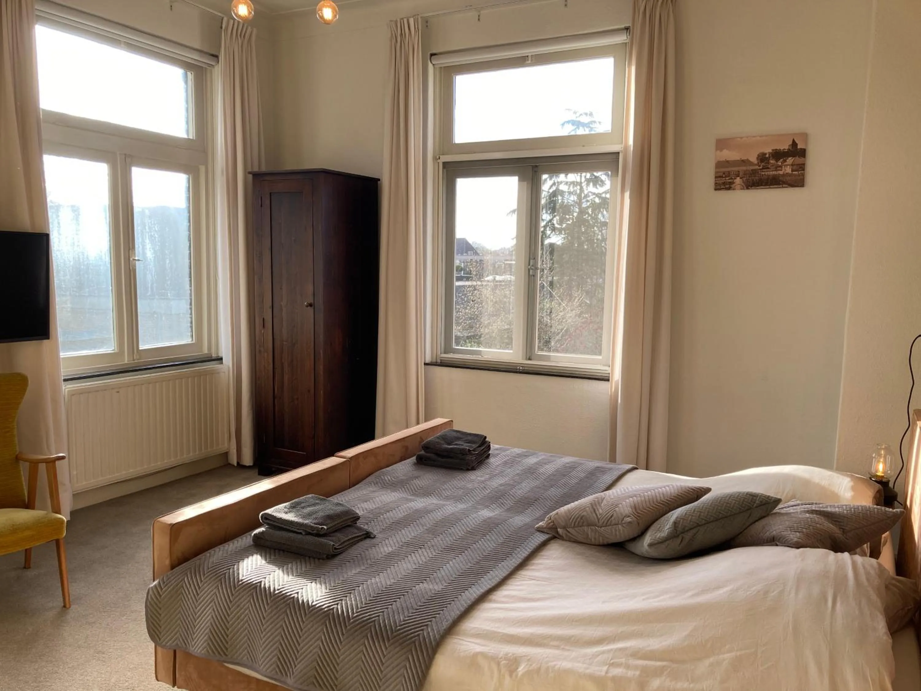 Property building, Bed in Het Klooster van Dalfsen