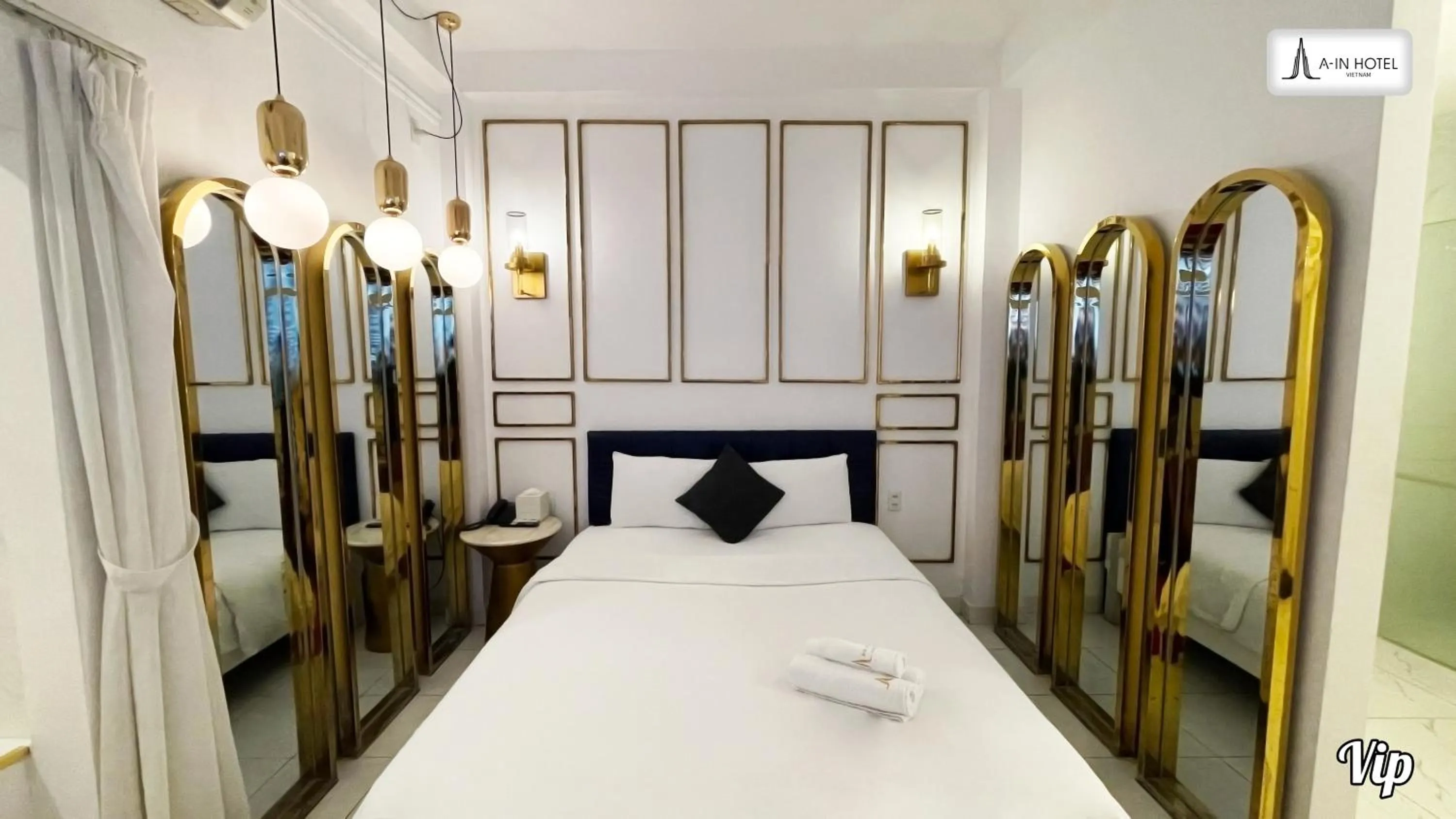 Bed in A In Hotel Glamour