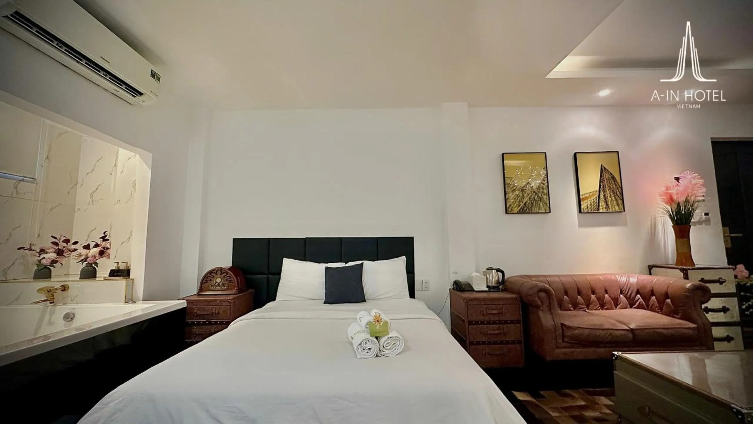 Bed in A In Hotel Glamour