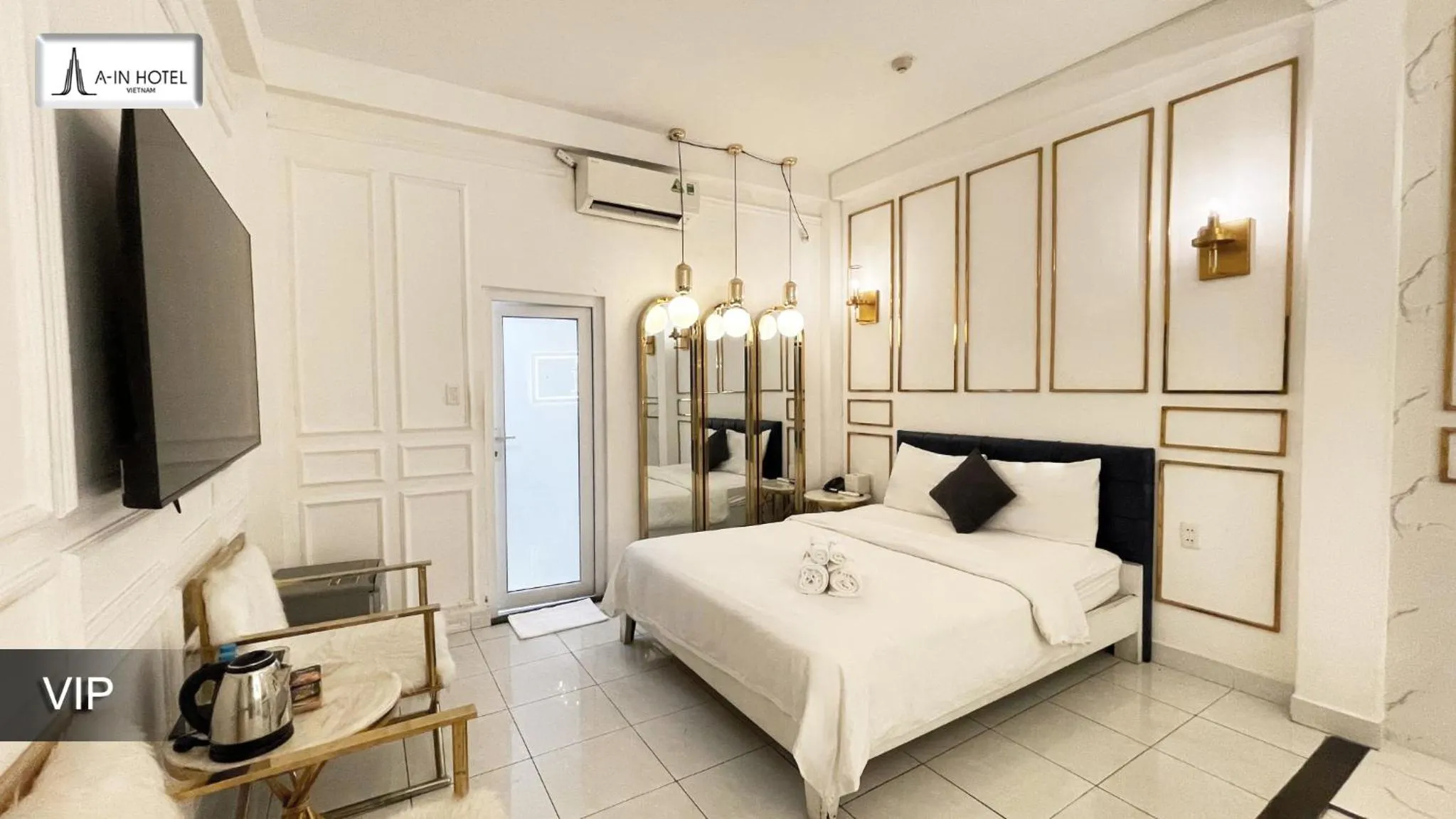 Bed in A In Hotel Glamour