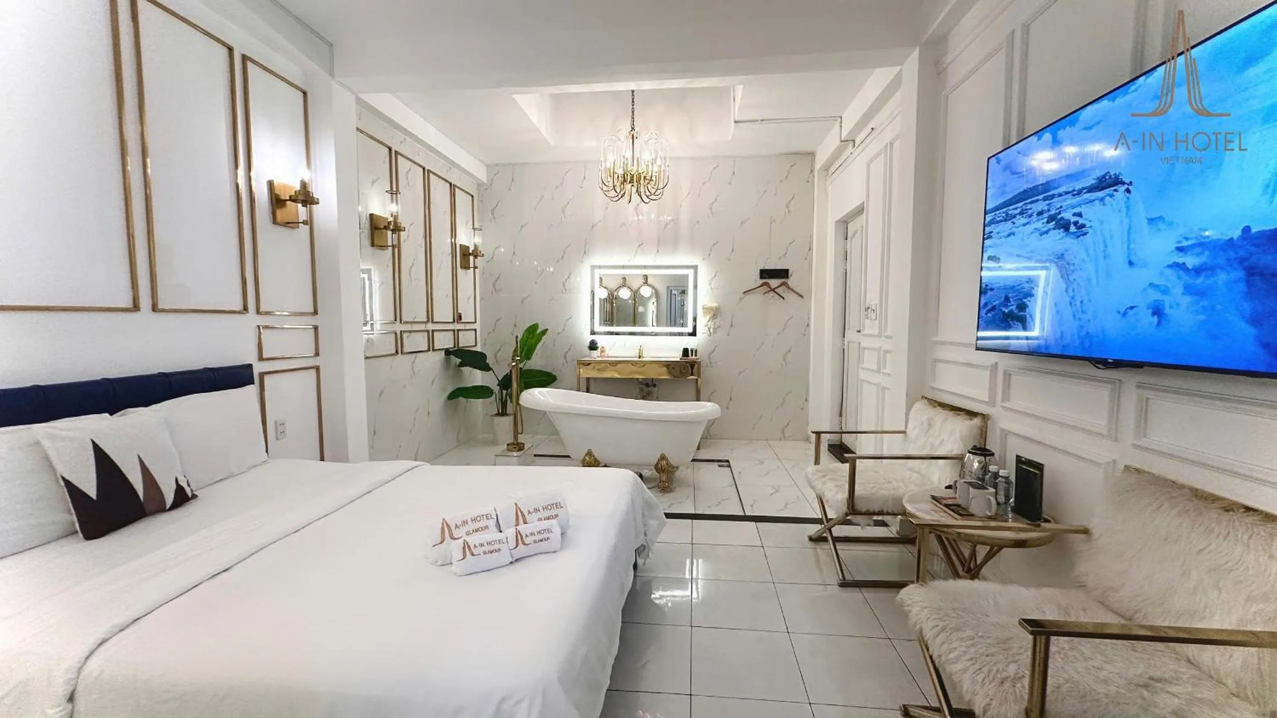 Bed in A In Hotel Glamour