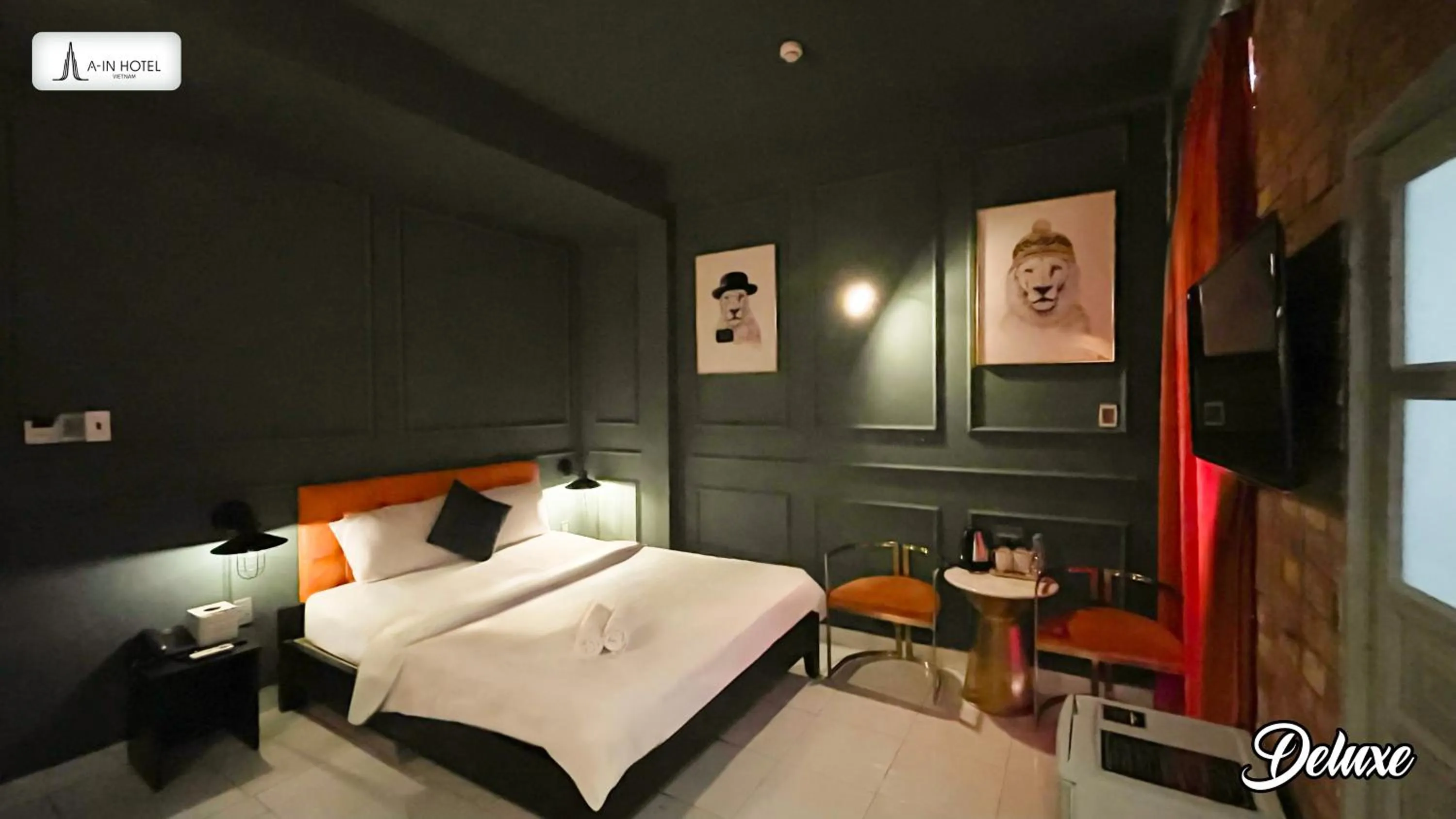 Bedroom, Bed in A In Hotel Glamour