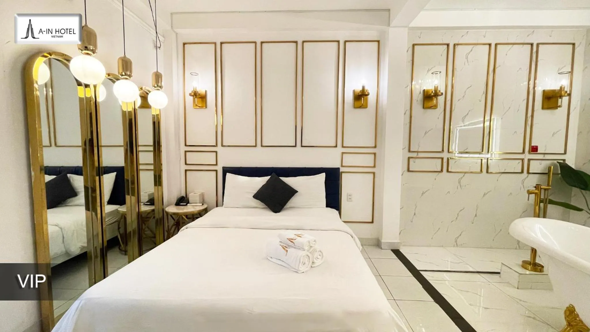 Bed in A In Hotel Glamour