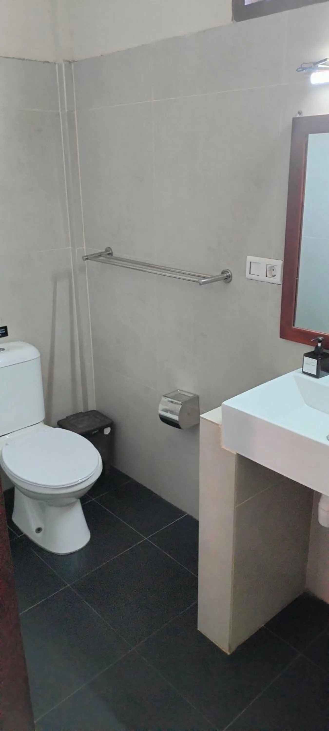 Toilet in Trawangan Oasis