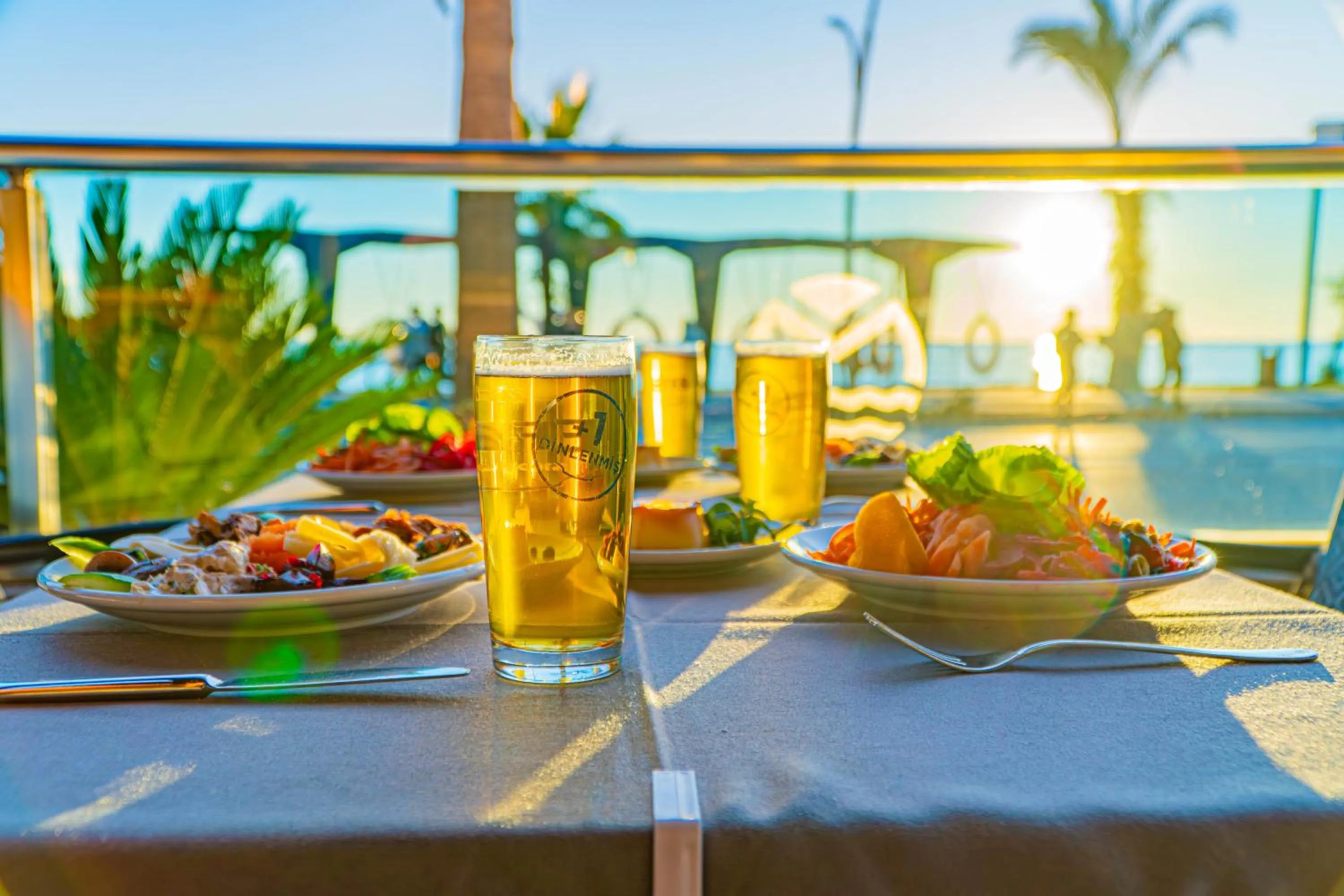 Restaurant/places to eat in Mesut Hotel