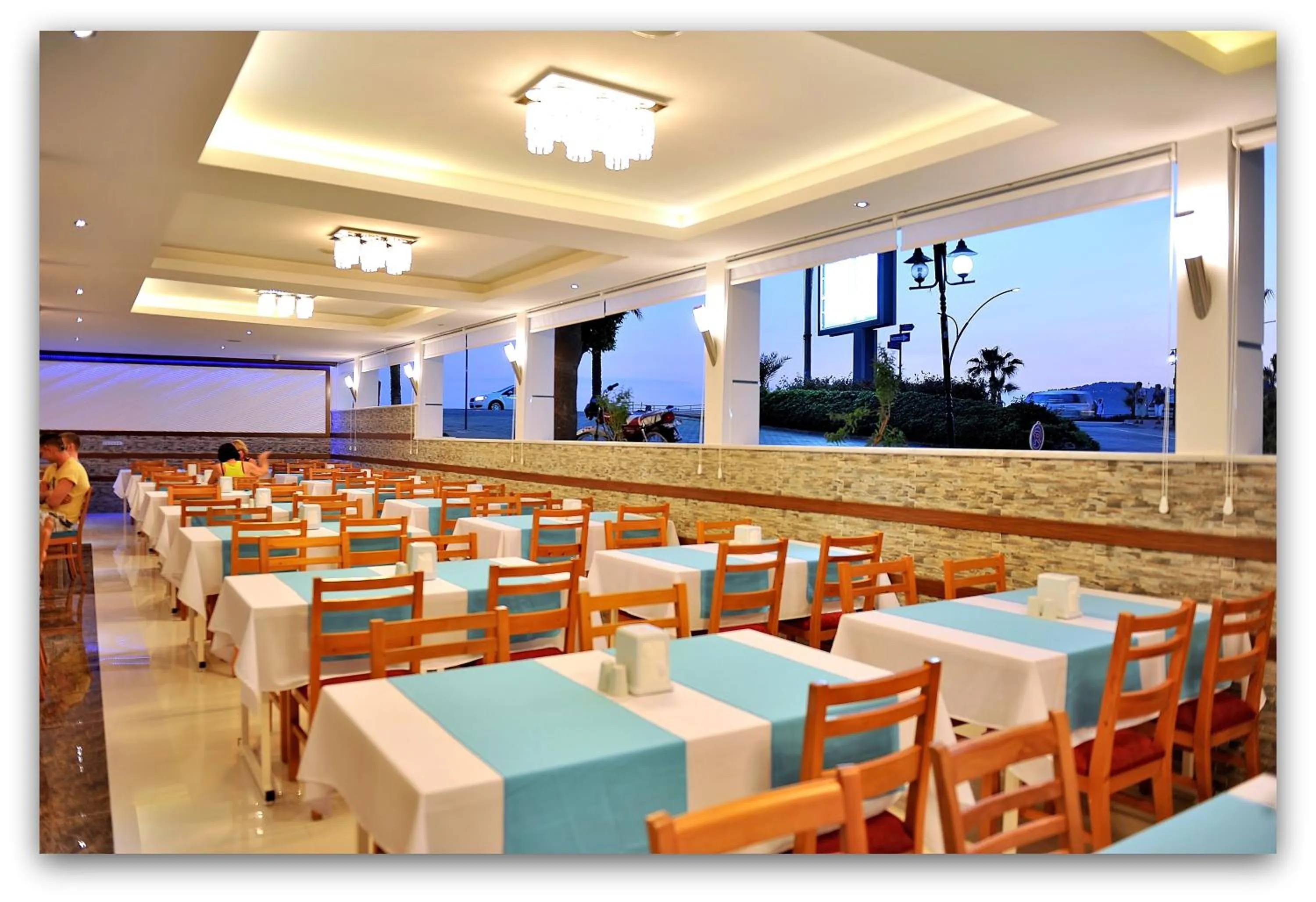 Restaurant/places to eat in Mesut Hotel