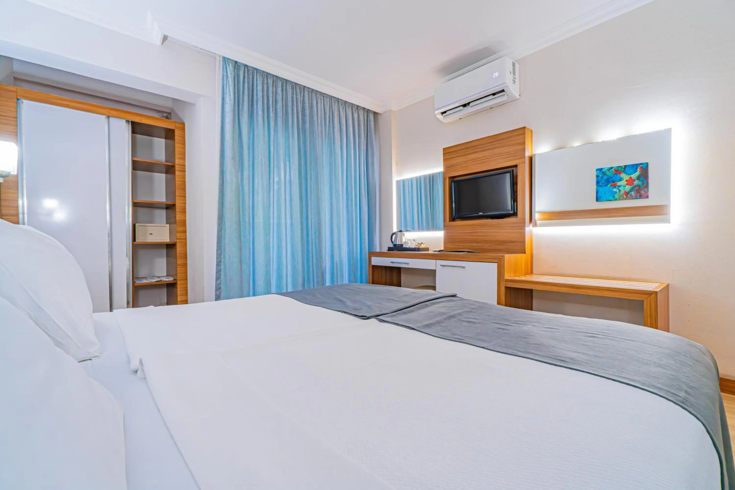 Property building in Mesut Hotel