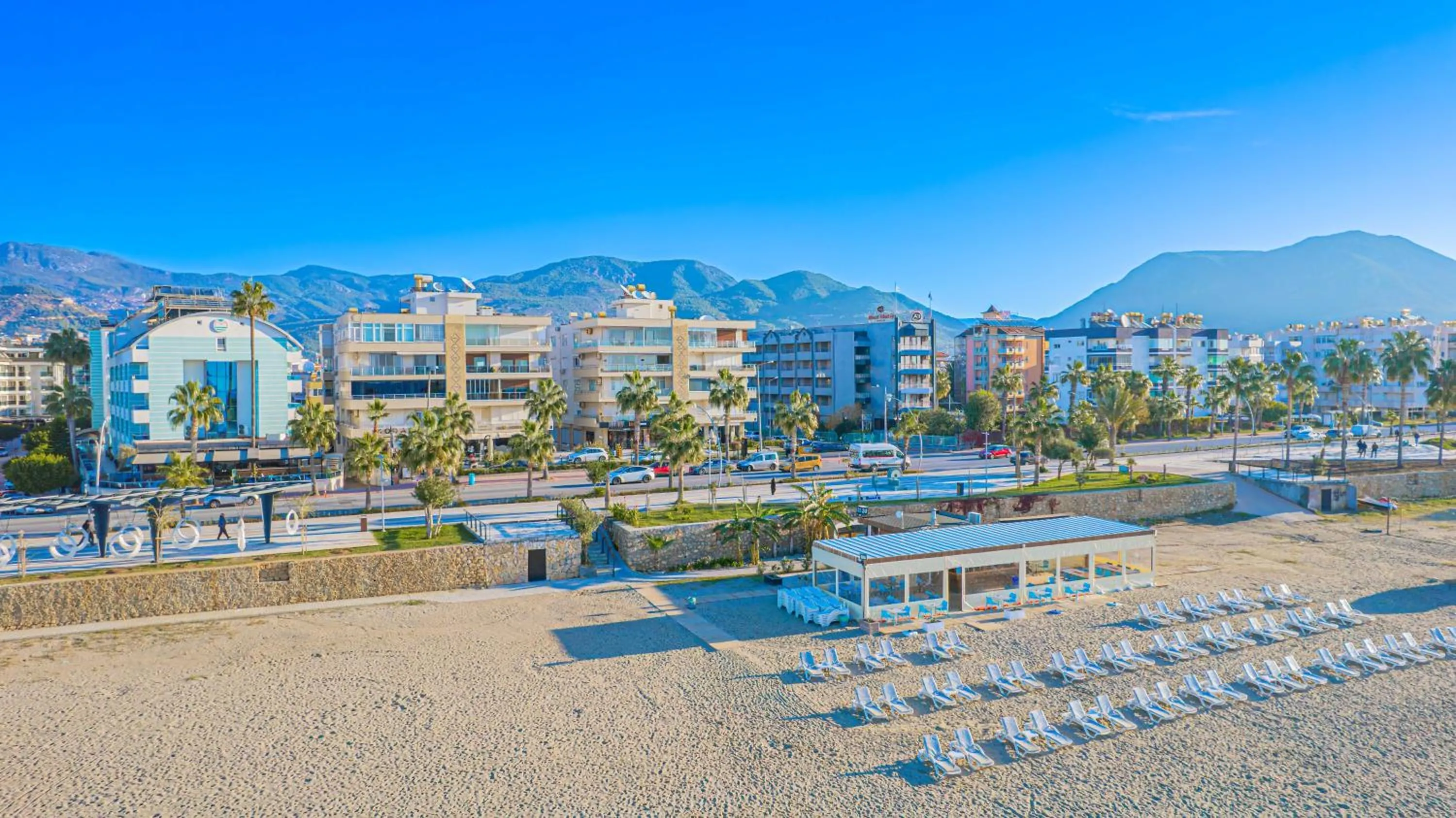 Entertainment in Mesut Hotel