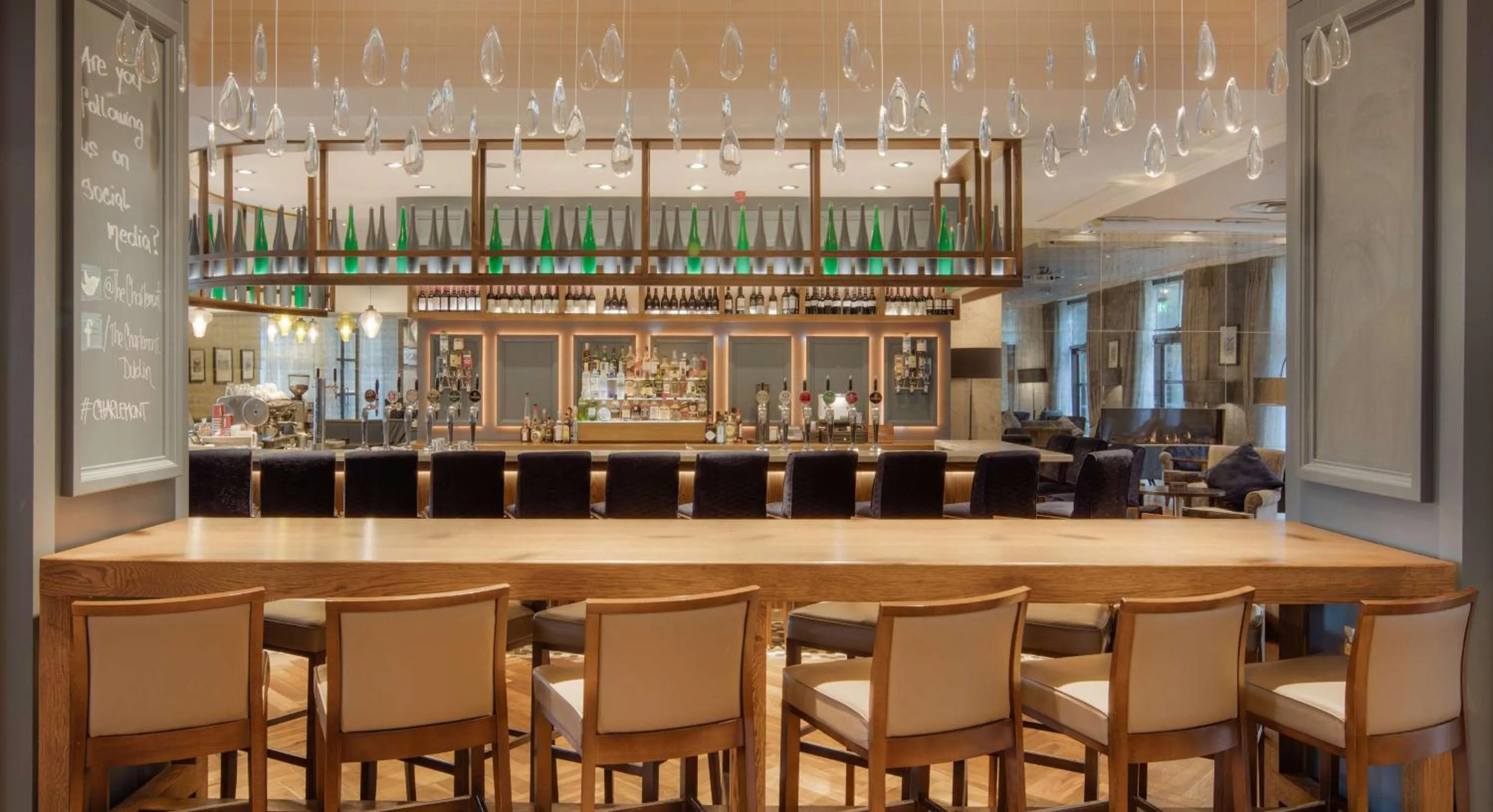 Lounge or bar in Hilton Dublin