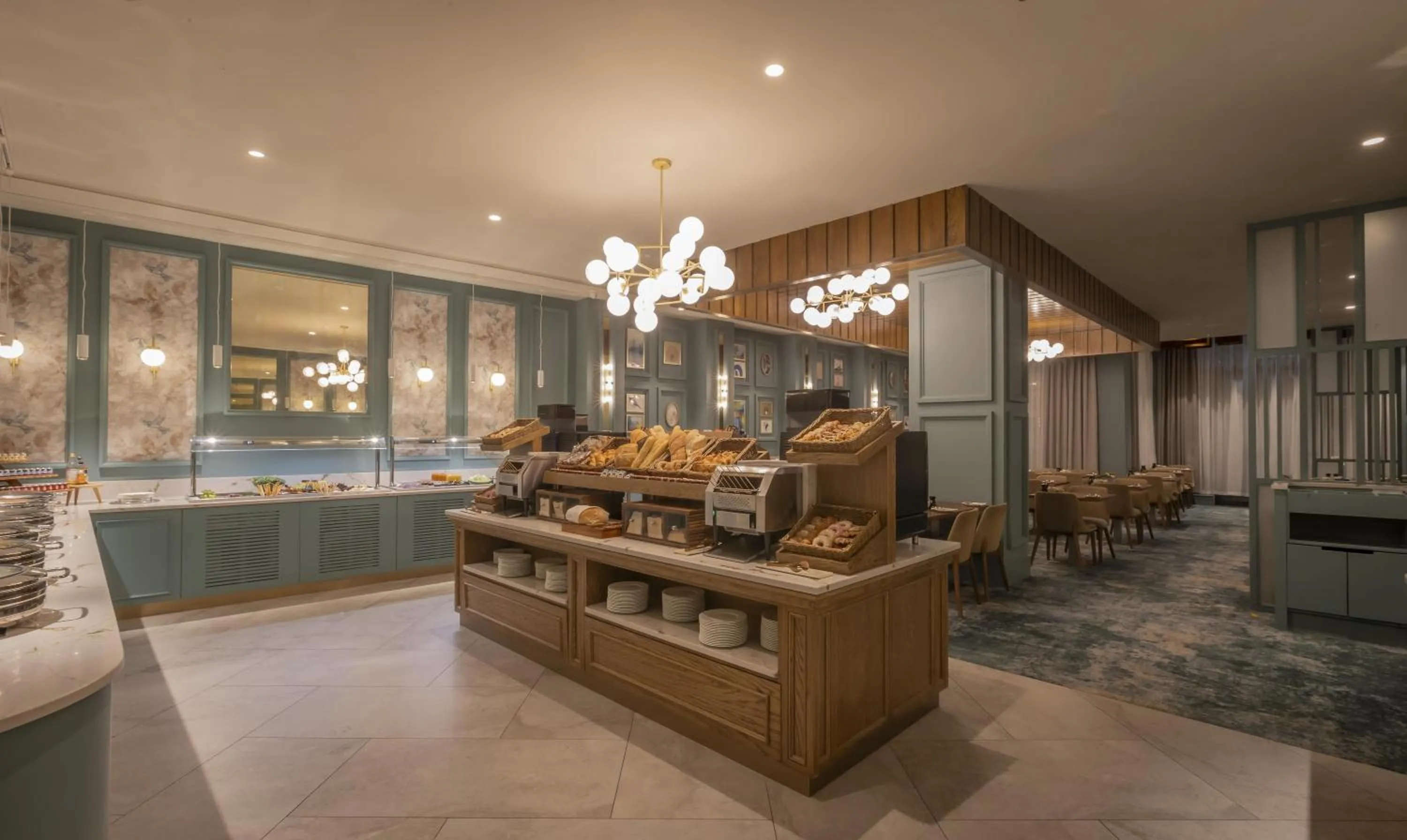 Restaurant/places to eat in Hilton Dublin