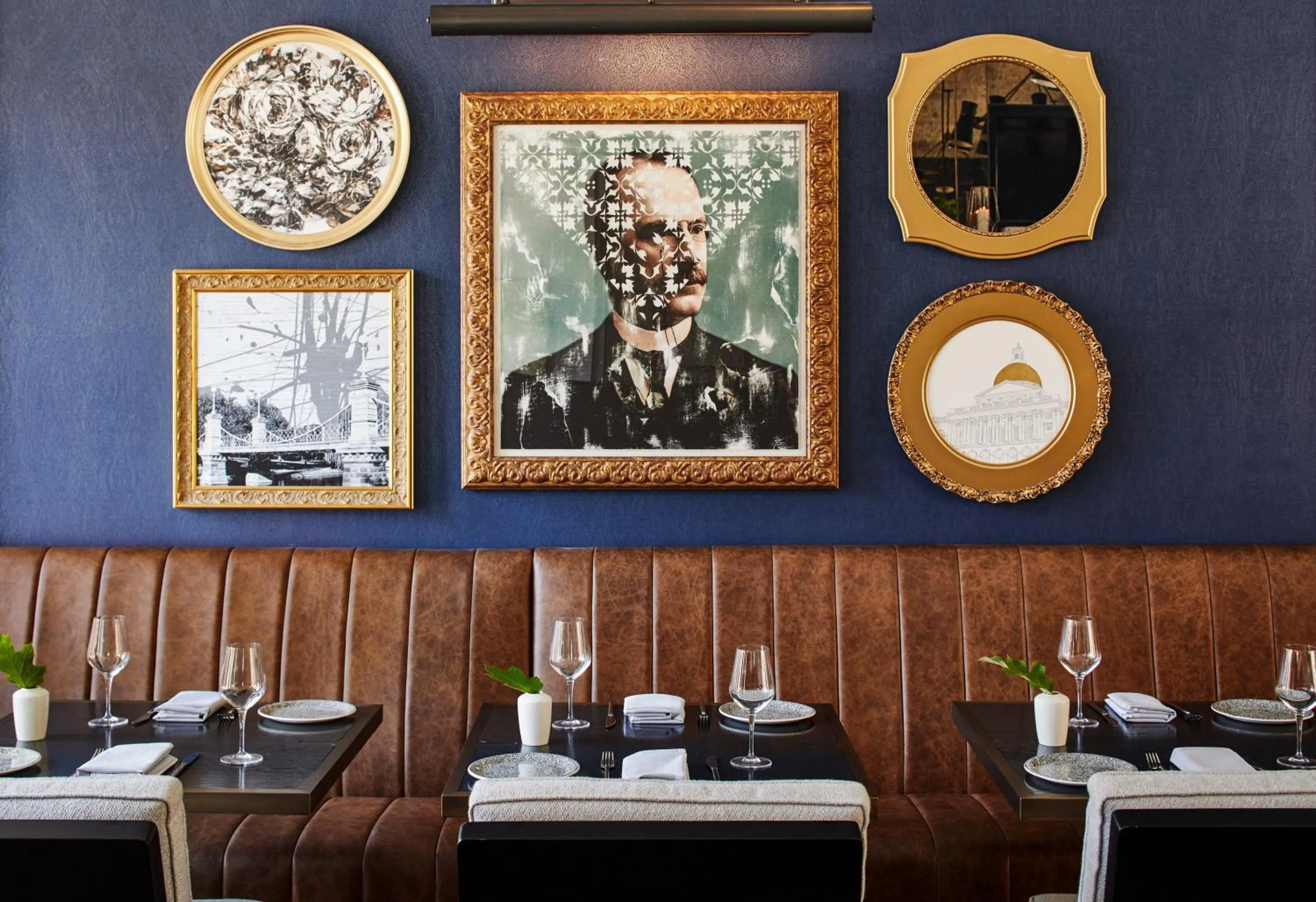 Restaurant/places to eat in The Whitney Hotel Boston