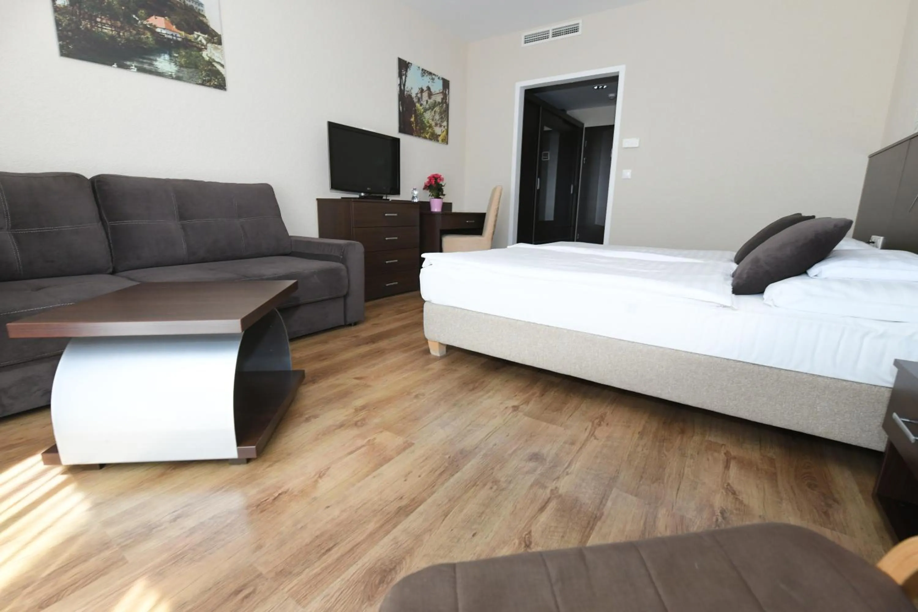 Bed in Ezüsthíd Hotel