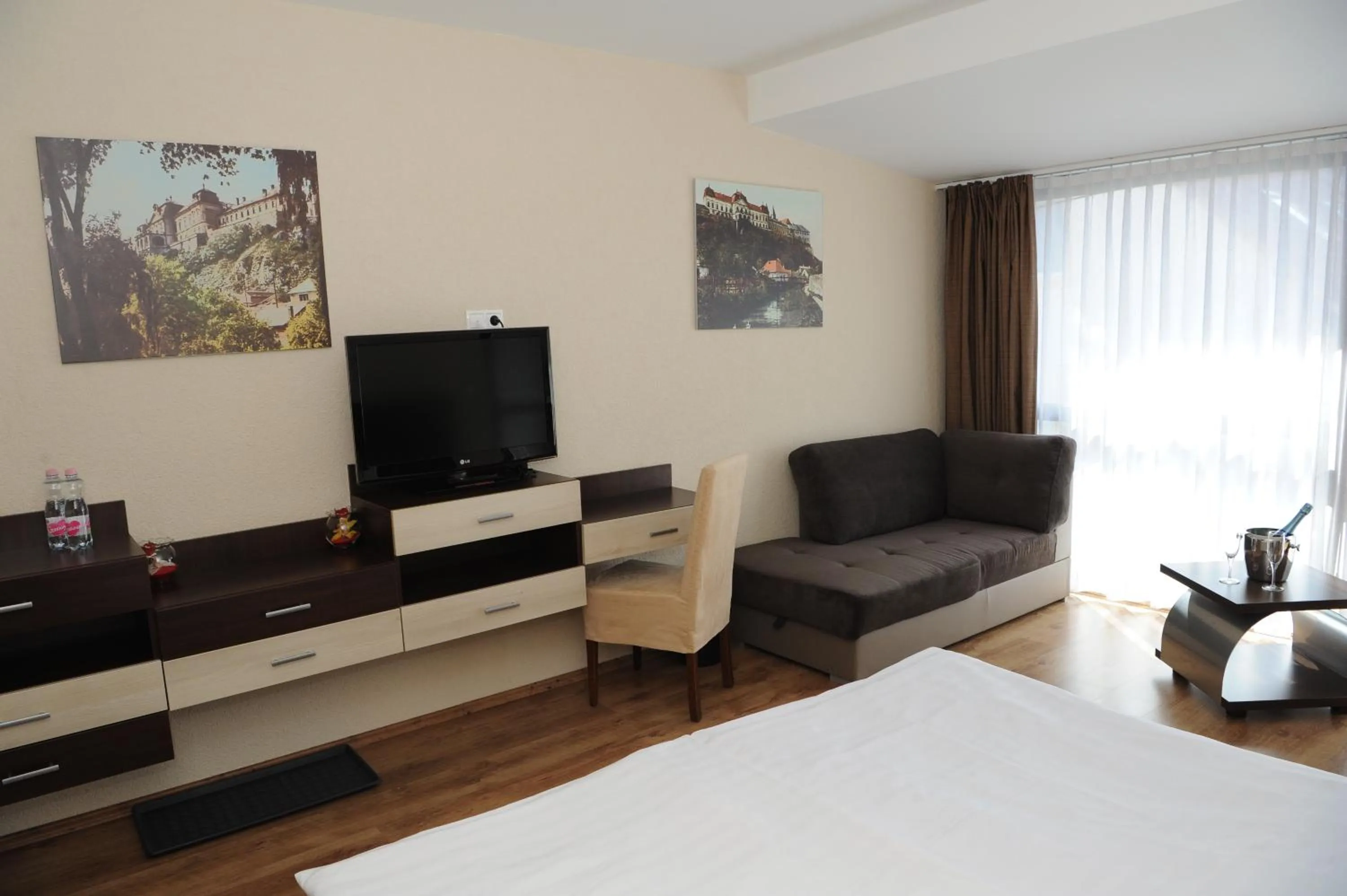 Bed in Ezüsthíd Hotel