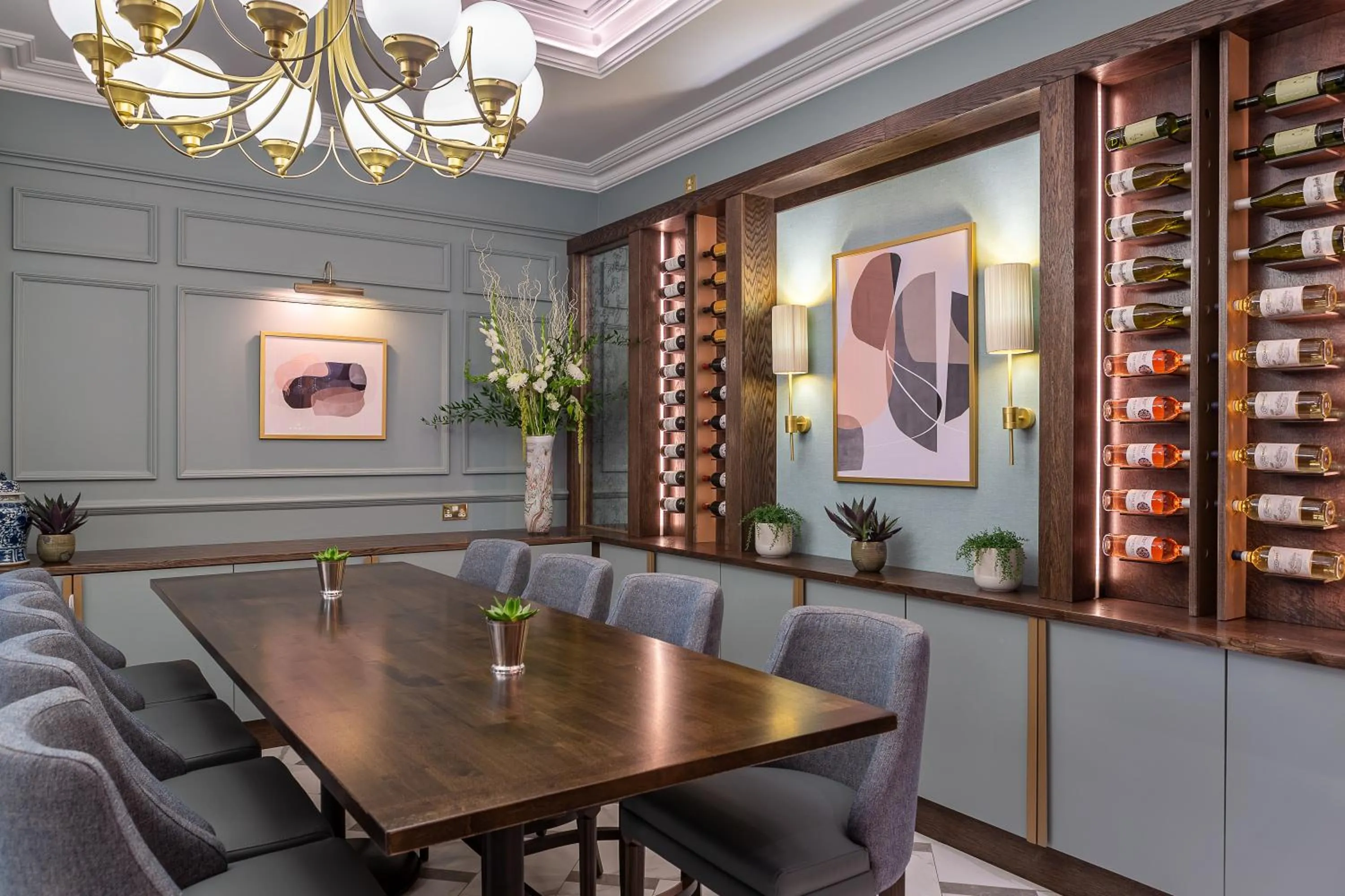 Restaurant/places to eat in The Heritage