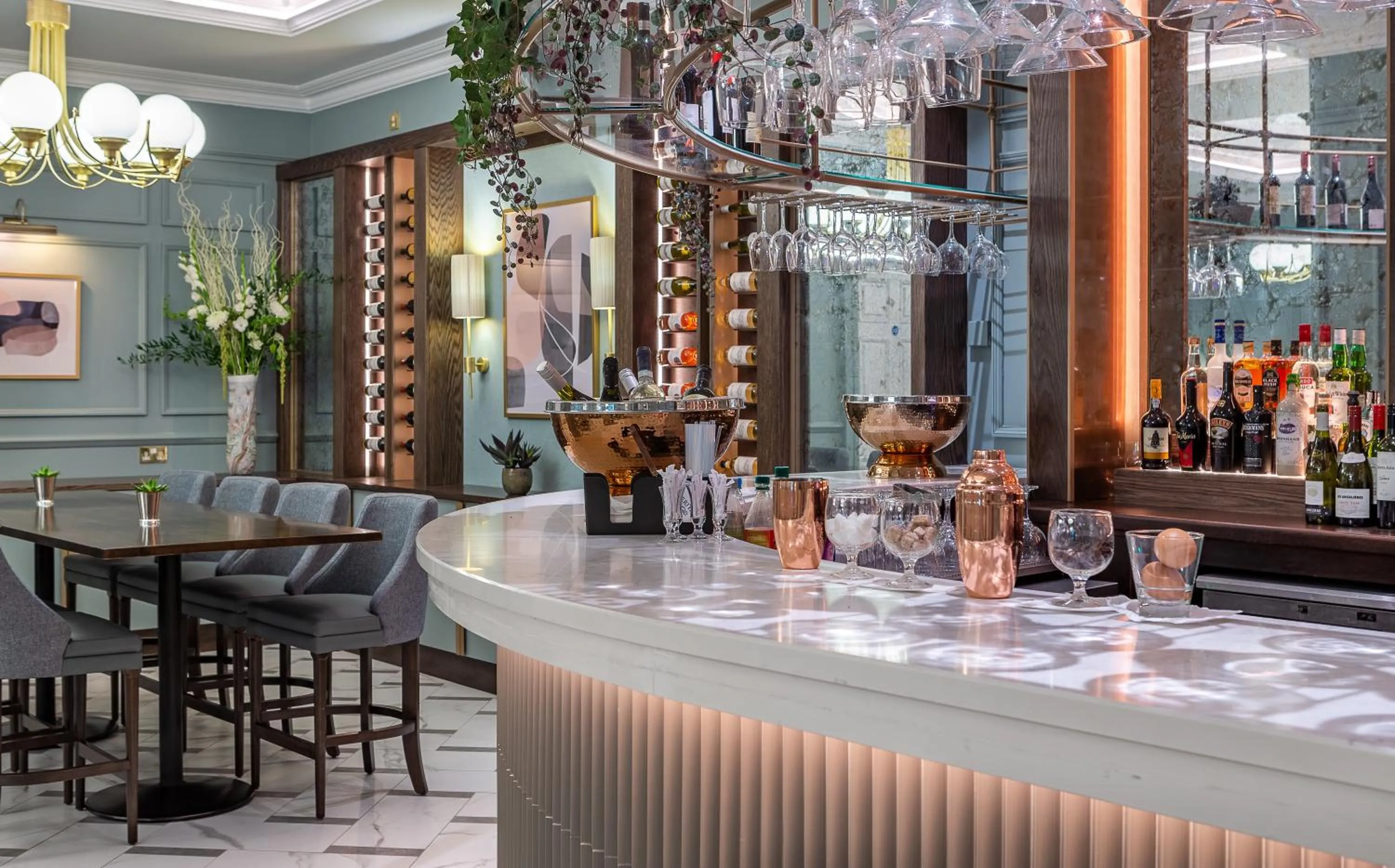 Restaurant/places to eat in The Heritage