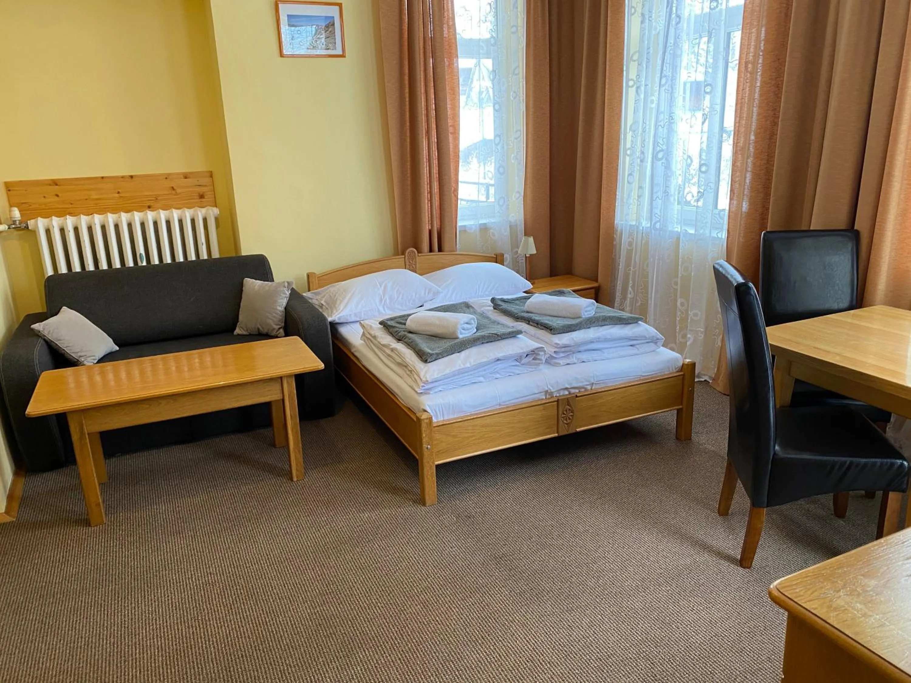 Photo of the whole room, Bed in Rusałka