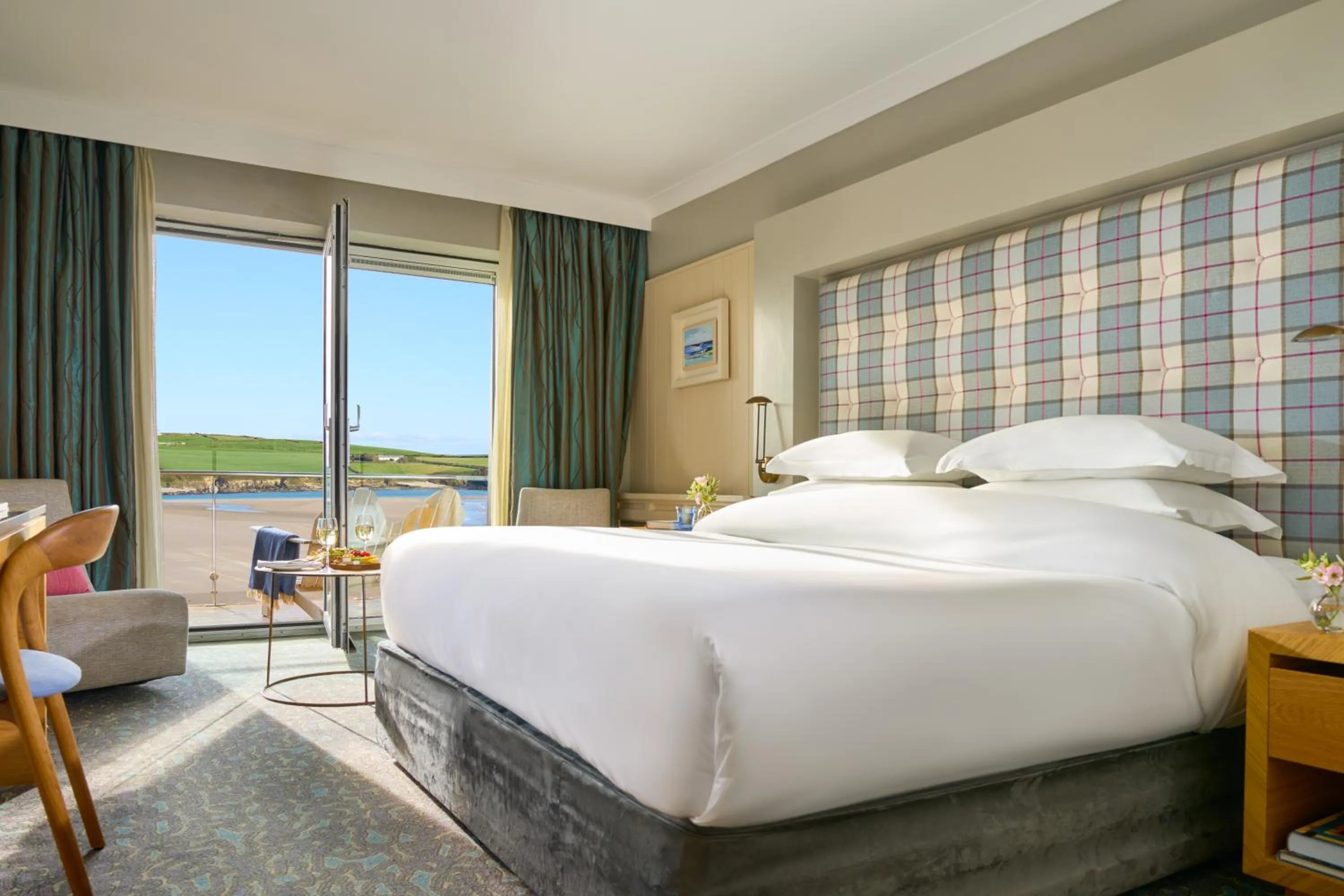 Natural landscape, Bed in Inchydoney Island Lodge & Spa