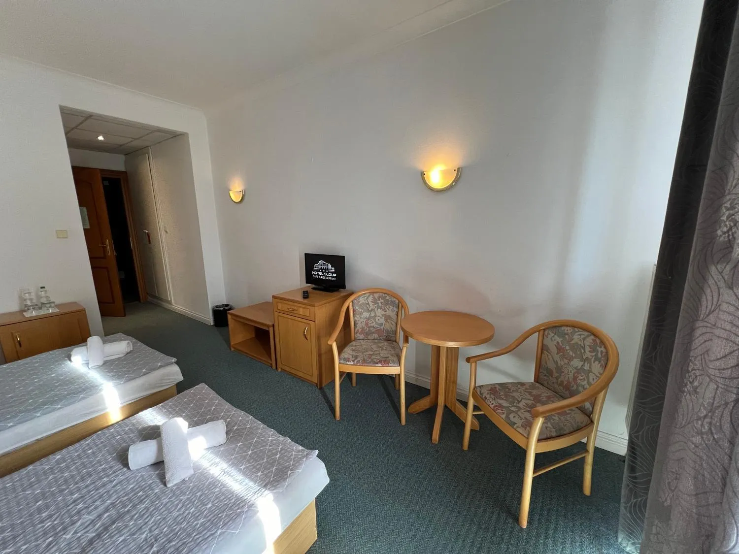 TV and multimedia in Hotel Sloup