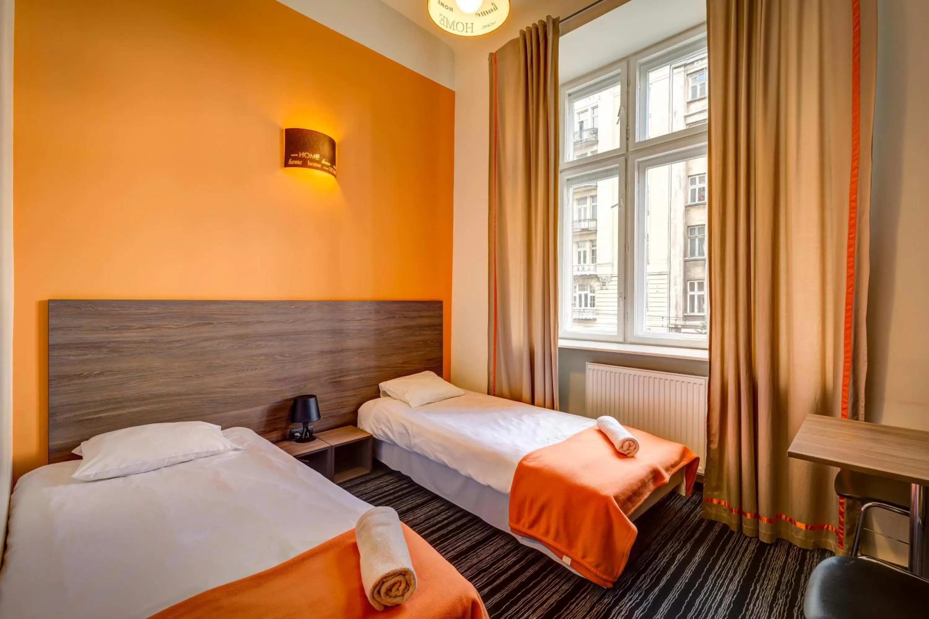 Shower, Bed in Planet Hostel