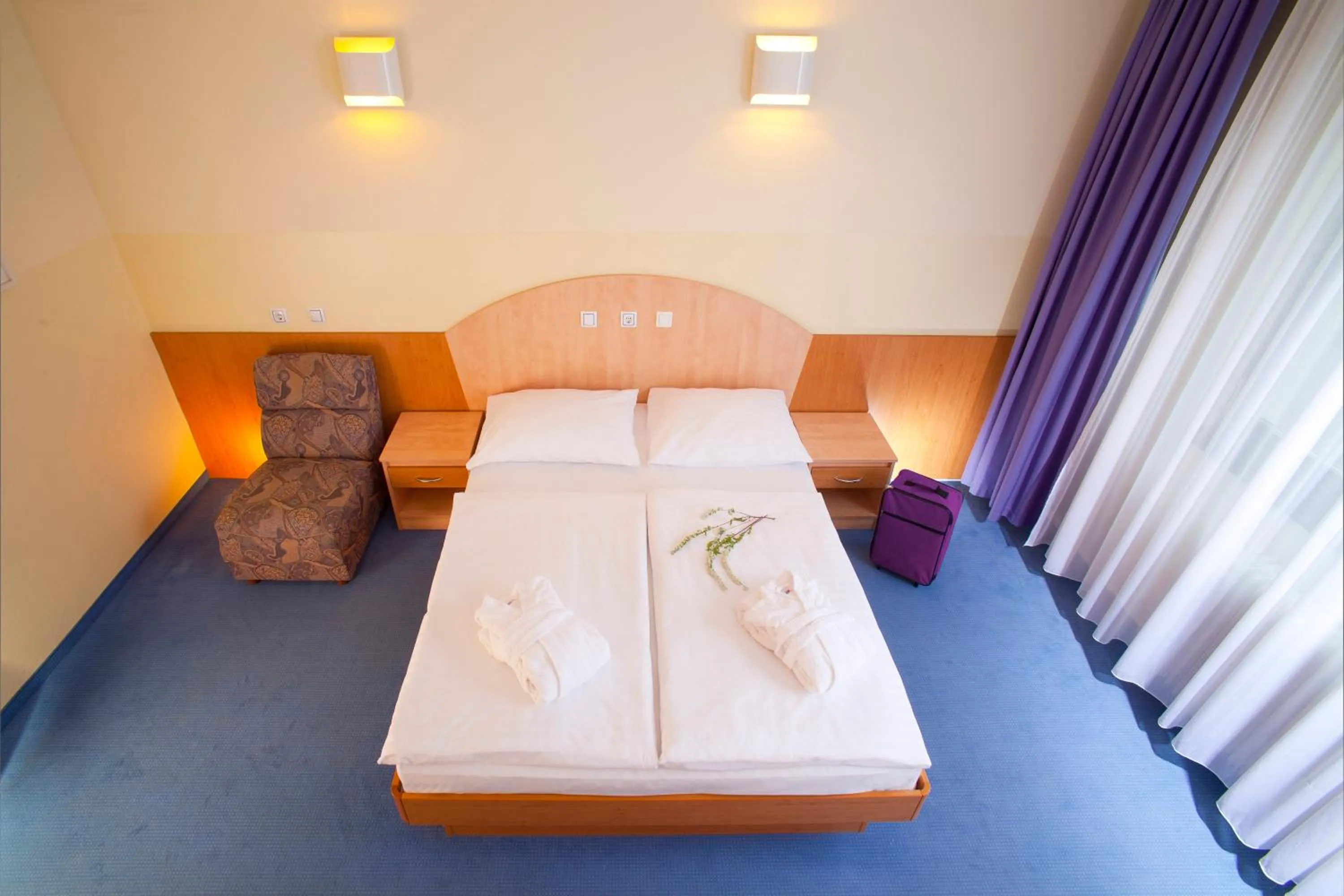 Bedroom, Bed in Terme Topolsica - Hotel Vesna