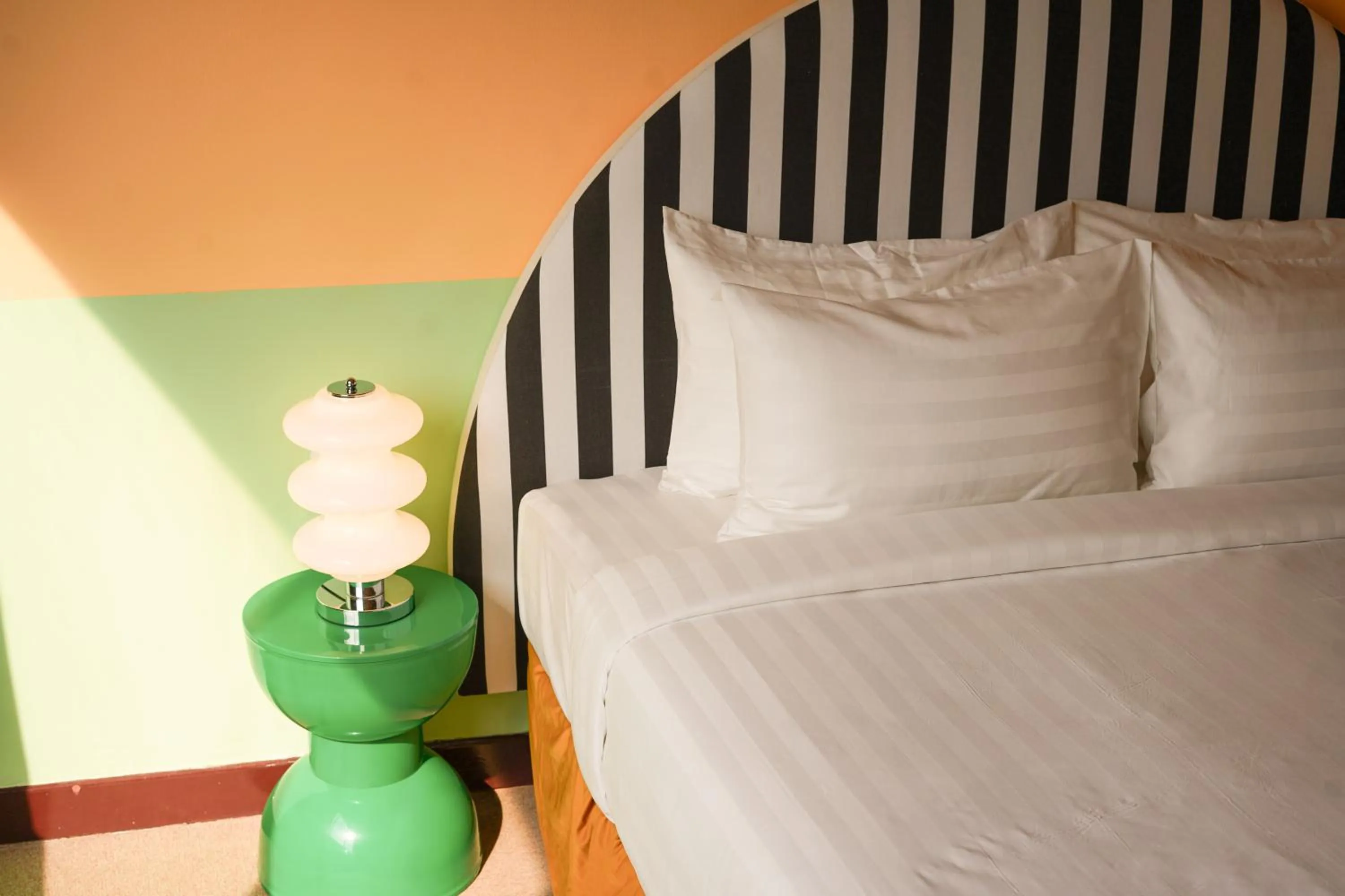 Bed in The Très Hotel