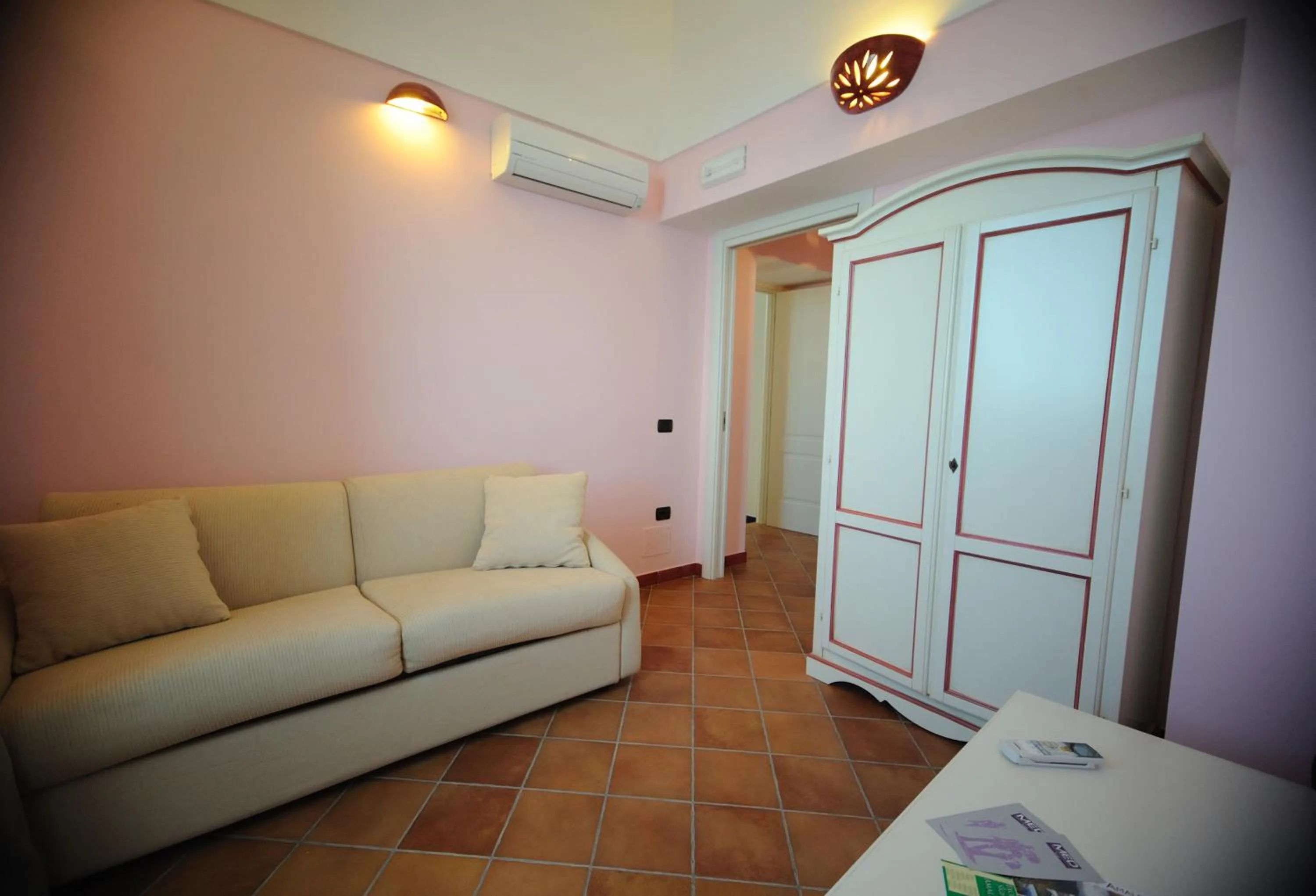 Seating area in B&B Il Porticciolo di Amalfi