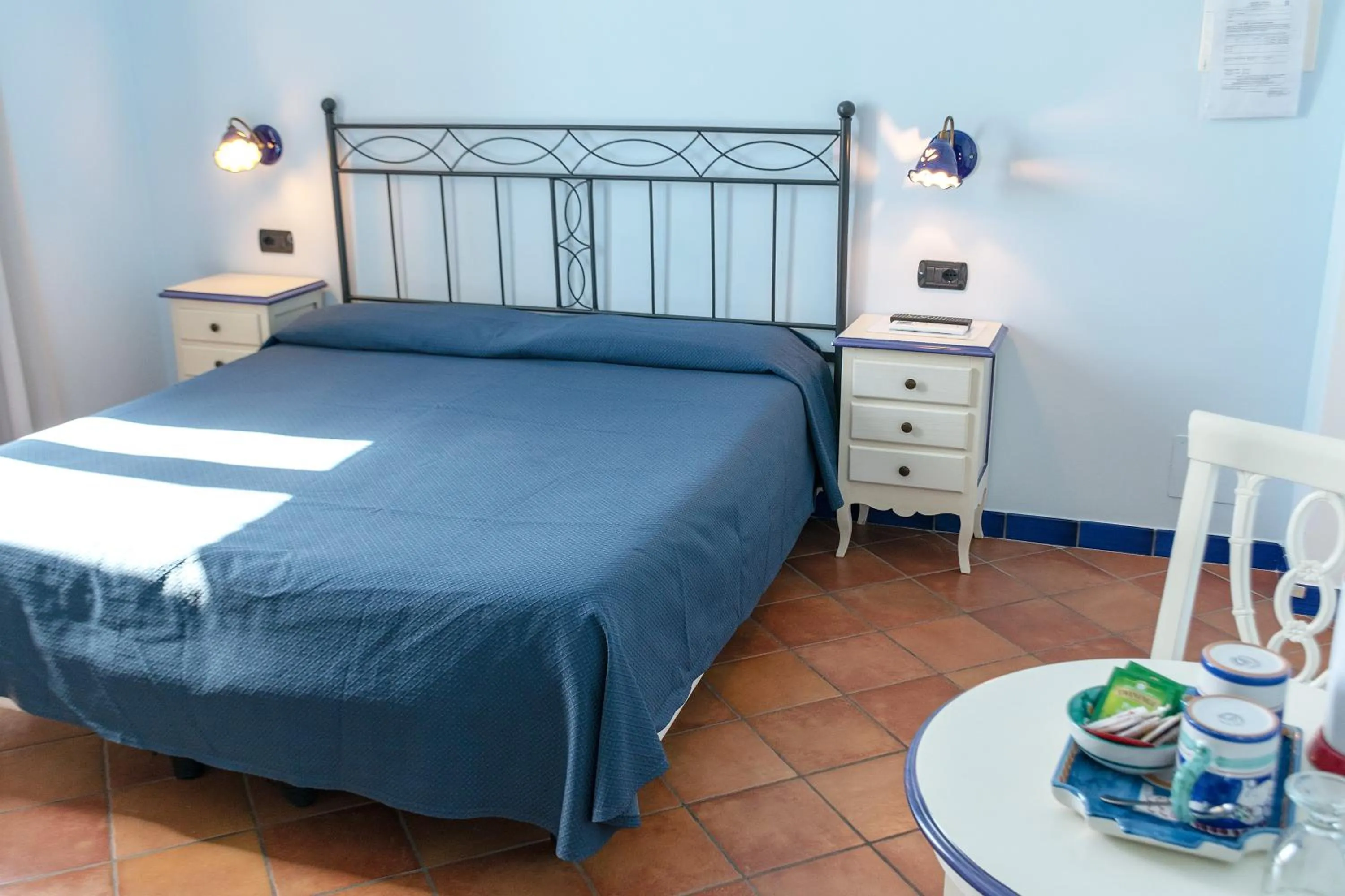 Photo of the whole room, Bed in B&B Il Porticciolo di Amalfi