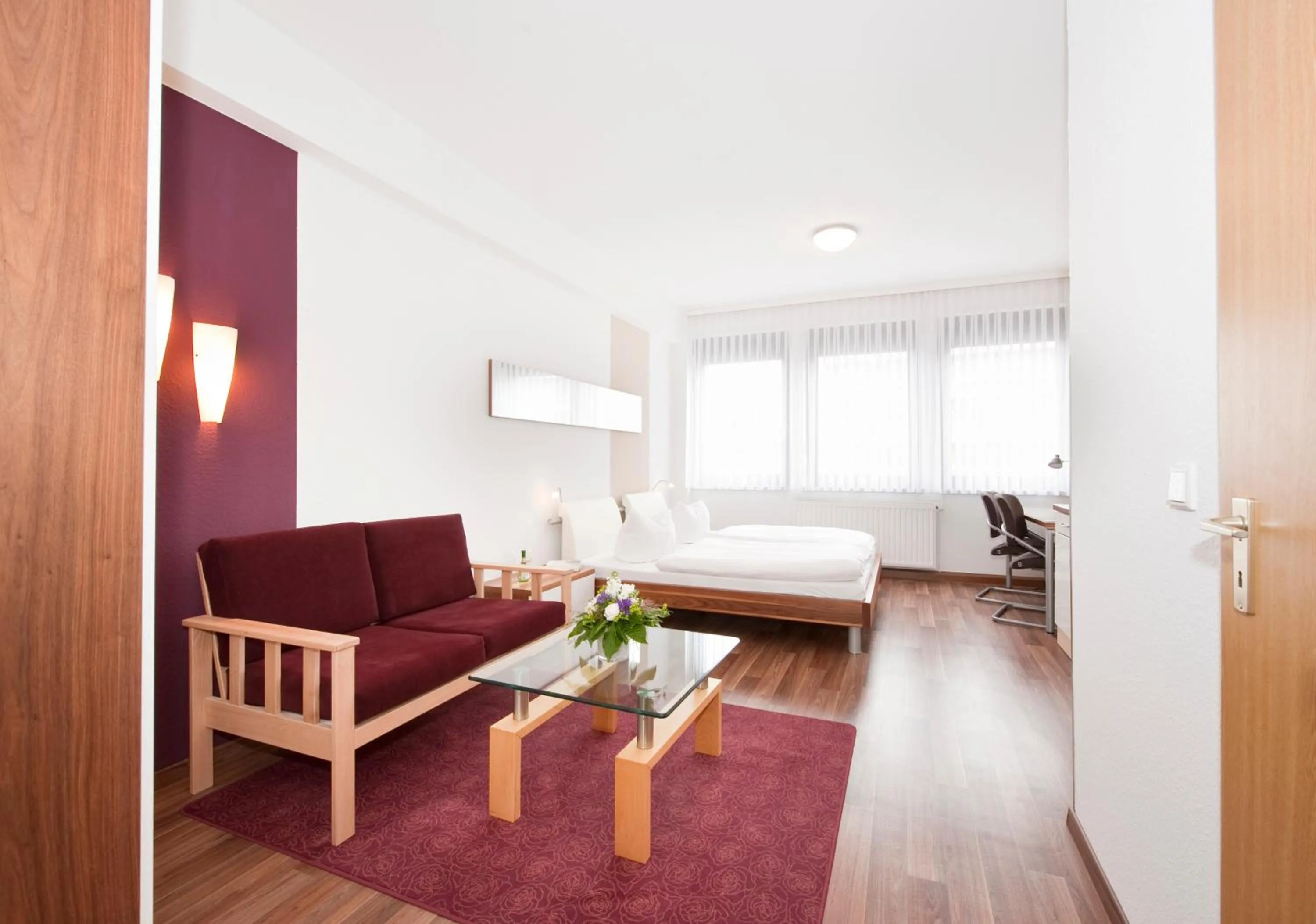 Living room, Bed in Appartements am Kleeblatt