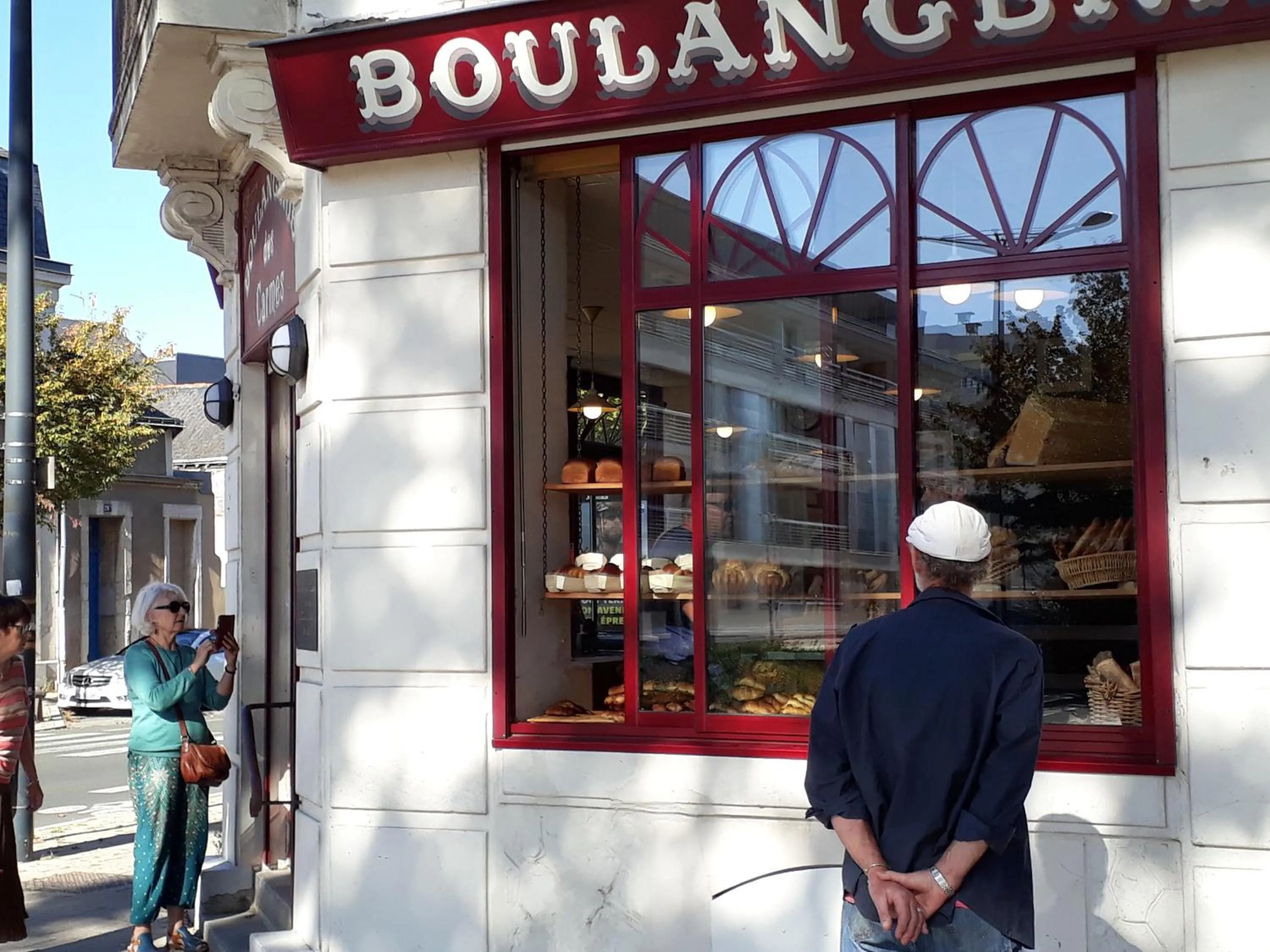 Neighbourhood in LE BEAU REPAIRE, chambres d'hôtes, quartier historique, 1 à 3 chambres, étage indépendant