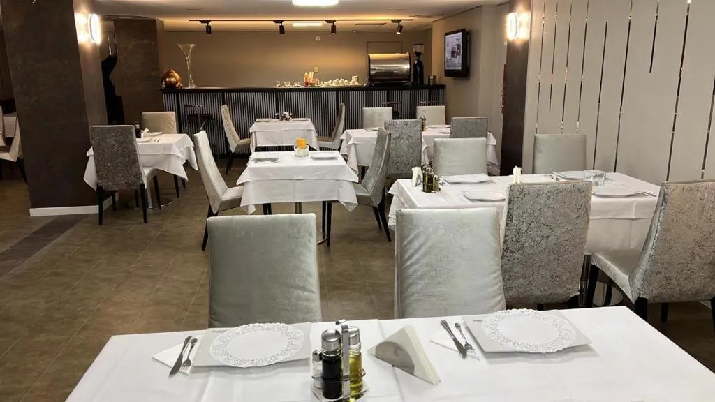 Breakfast in Hotel Delpack