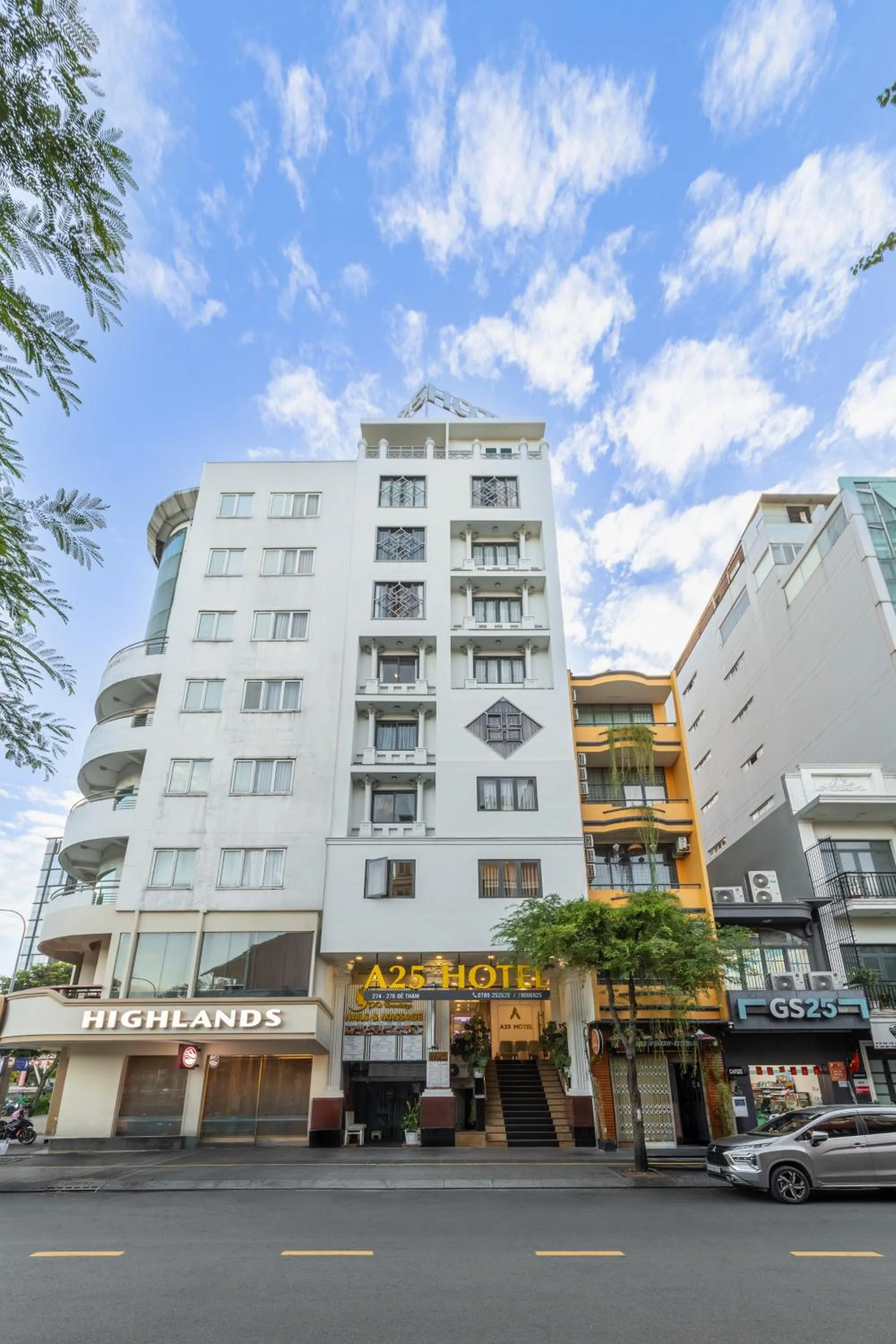 Property building in A25 Hotel - 274 Đề Thám