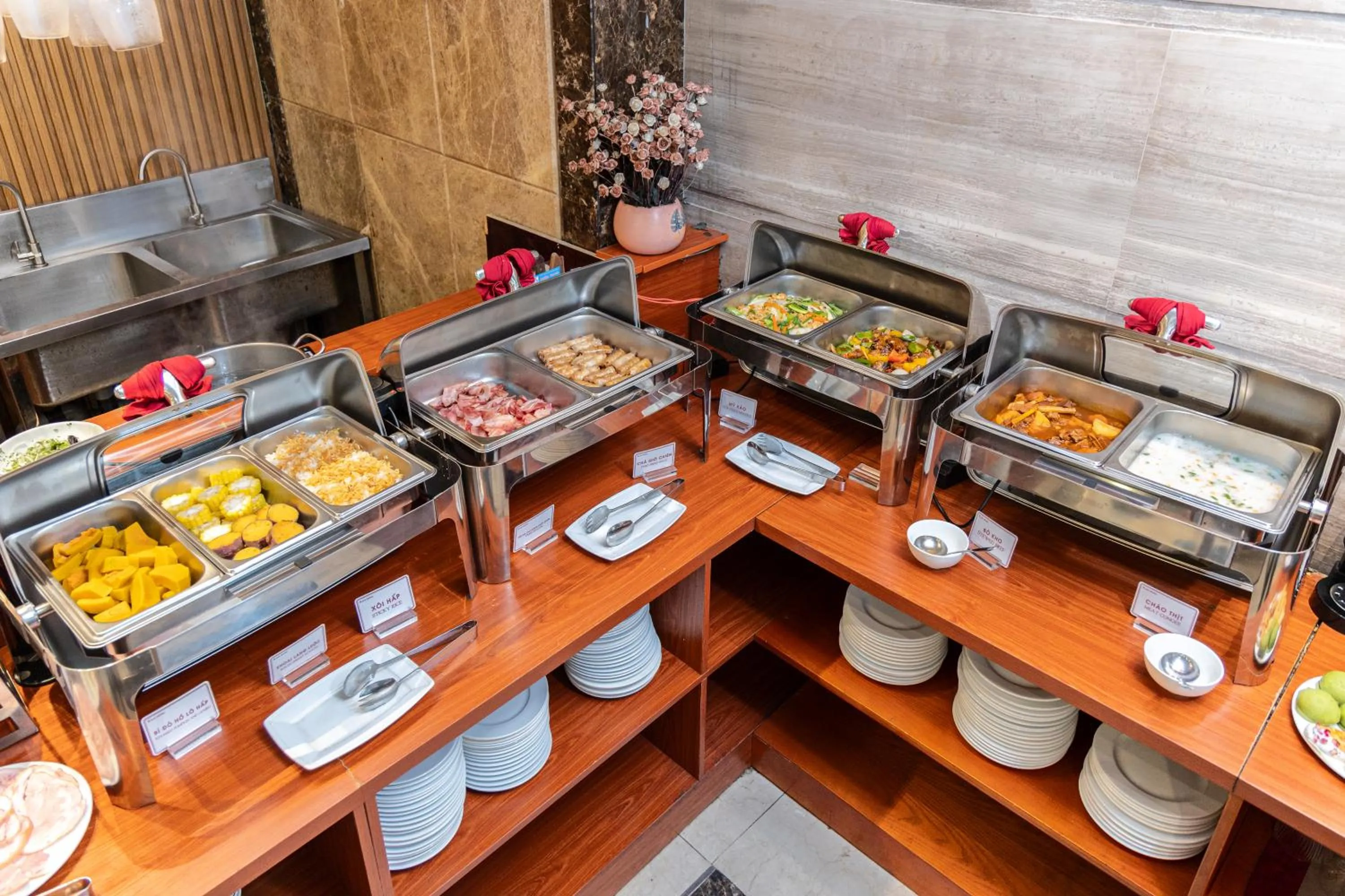 Buffet breakfast in A25 Hotel - 180 Nguyễn Trãi