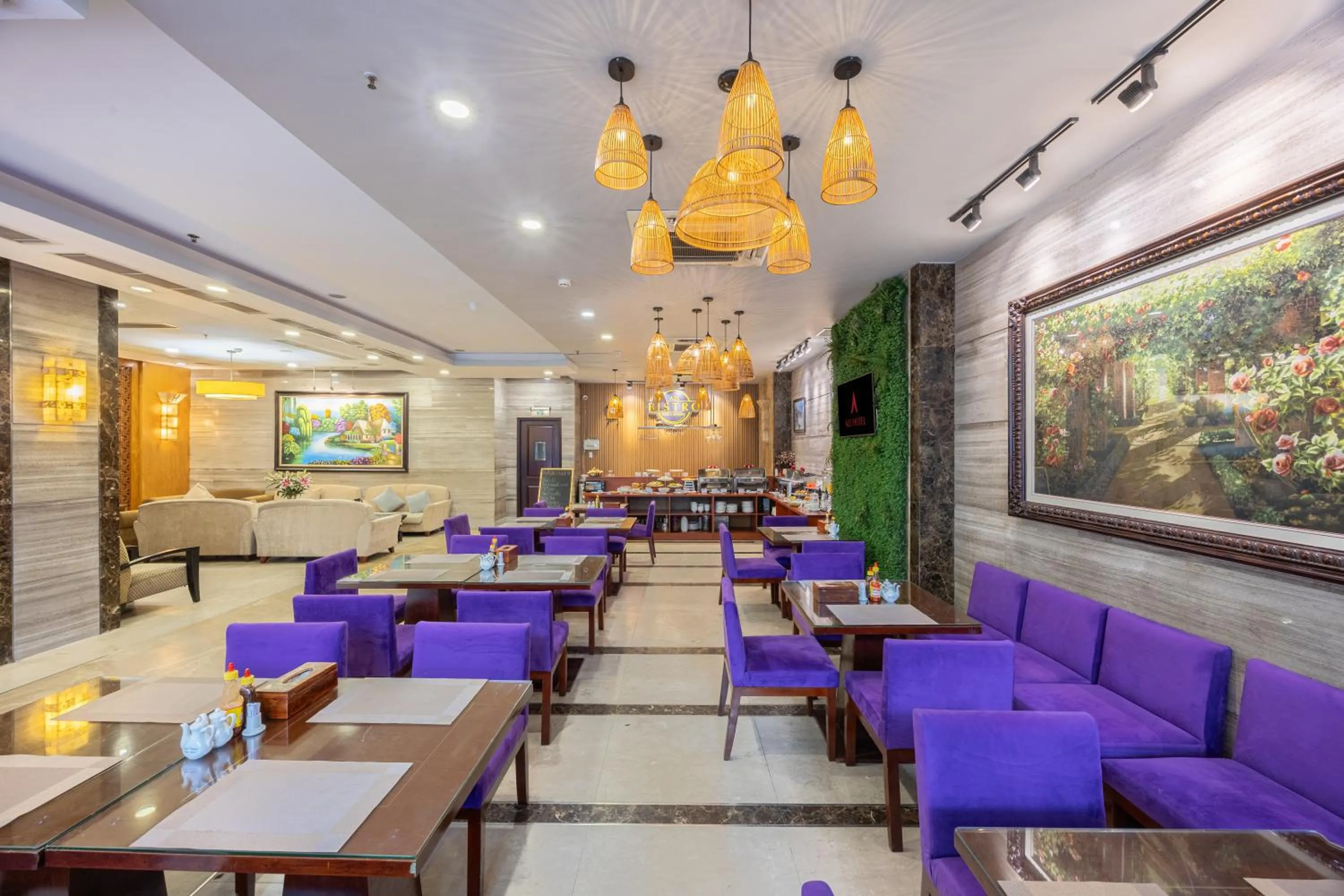 Restaurant/places to eat in A25 Hotel - 180 Nguyễn Trãi