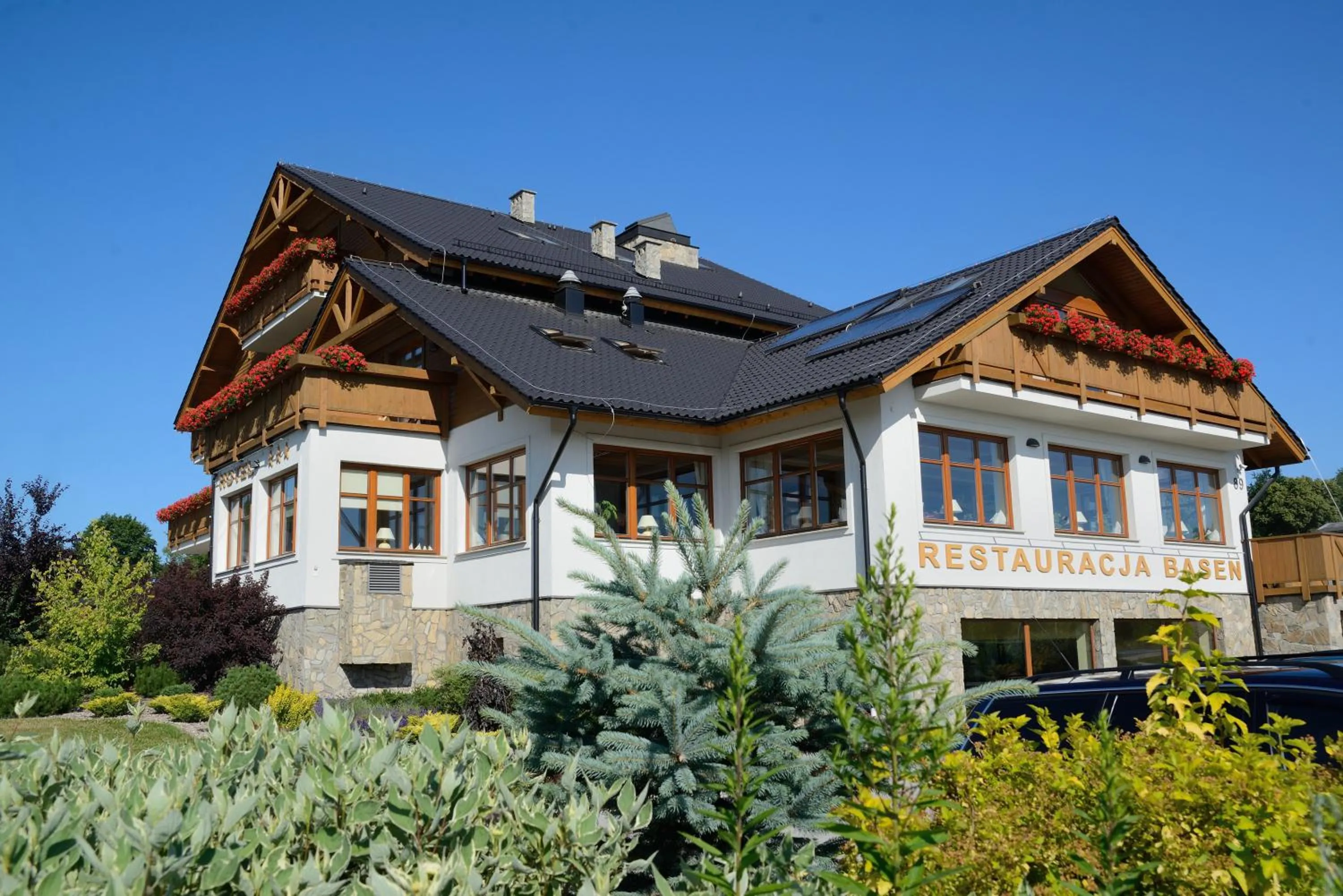 Property building in Hotel Alpejski